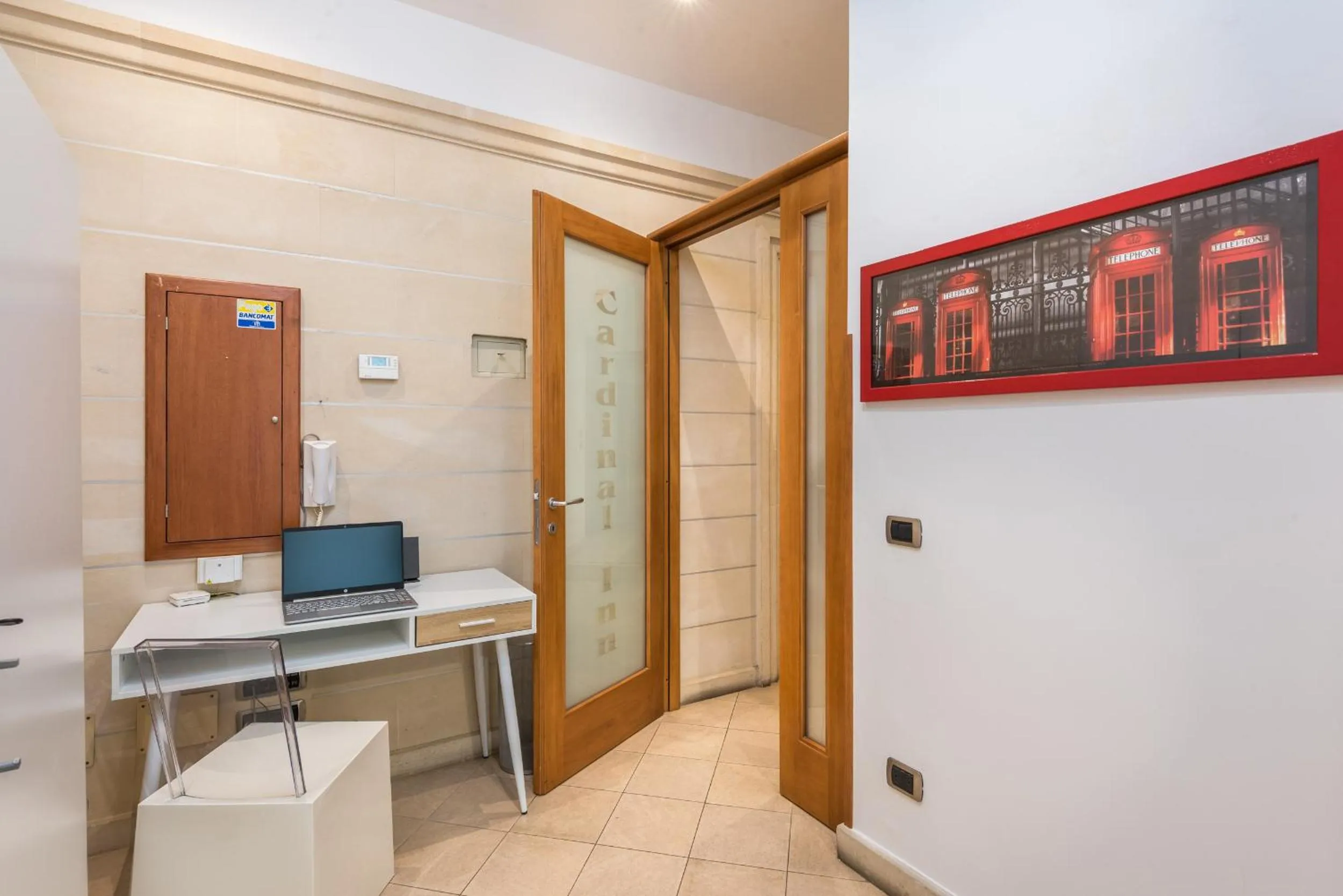 Breakfast in Cardinal Vatican Inn