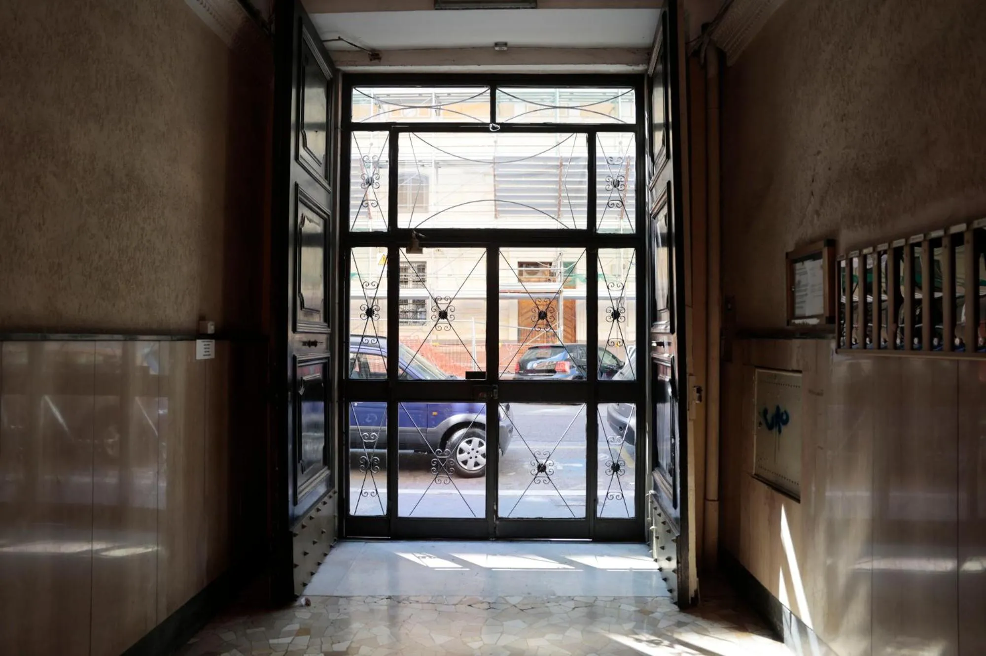 Property building in Cardinal Vatican Inn