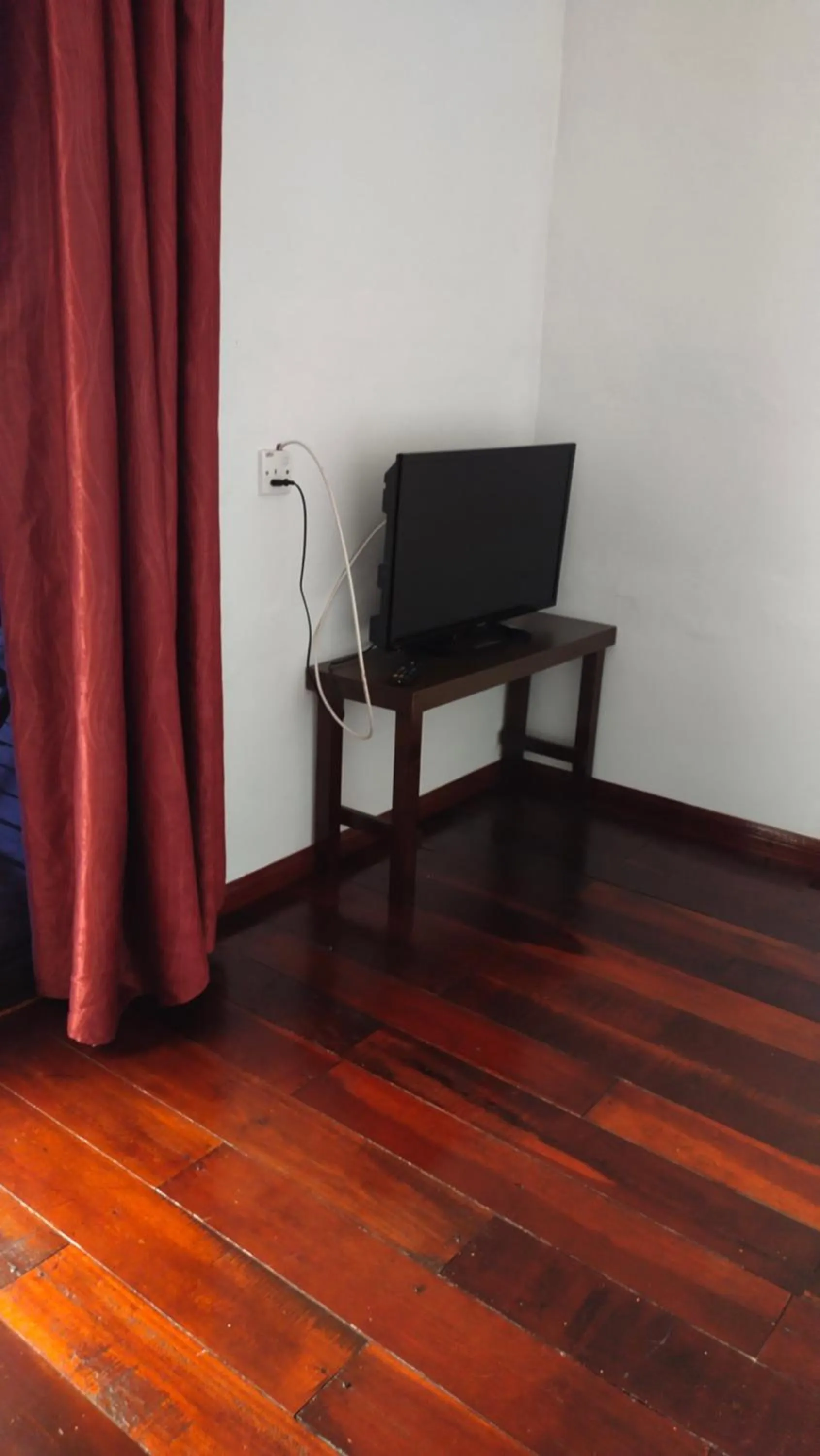 TV and multimedia in Happy Garden