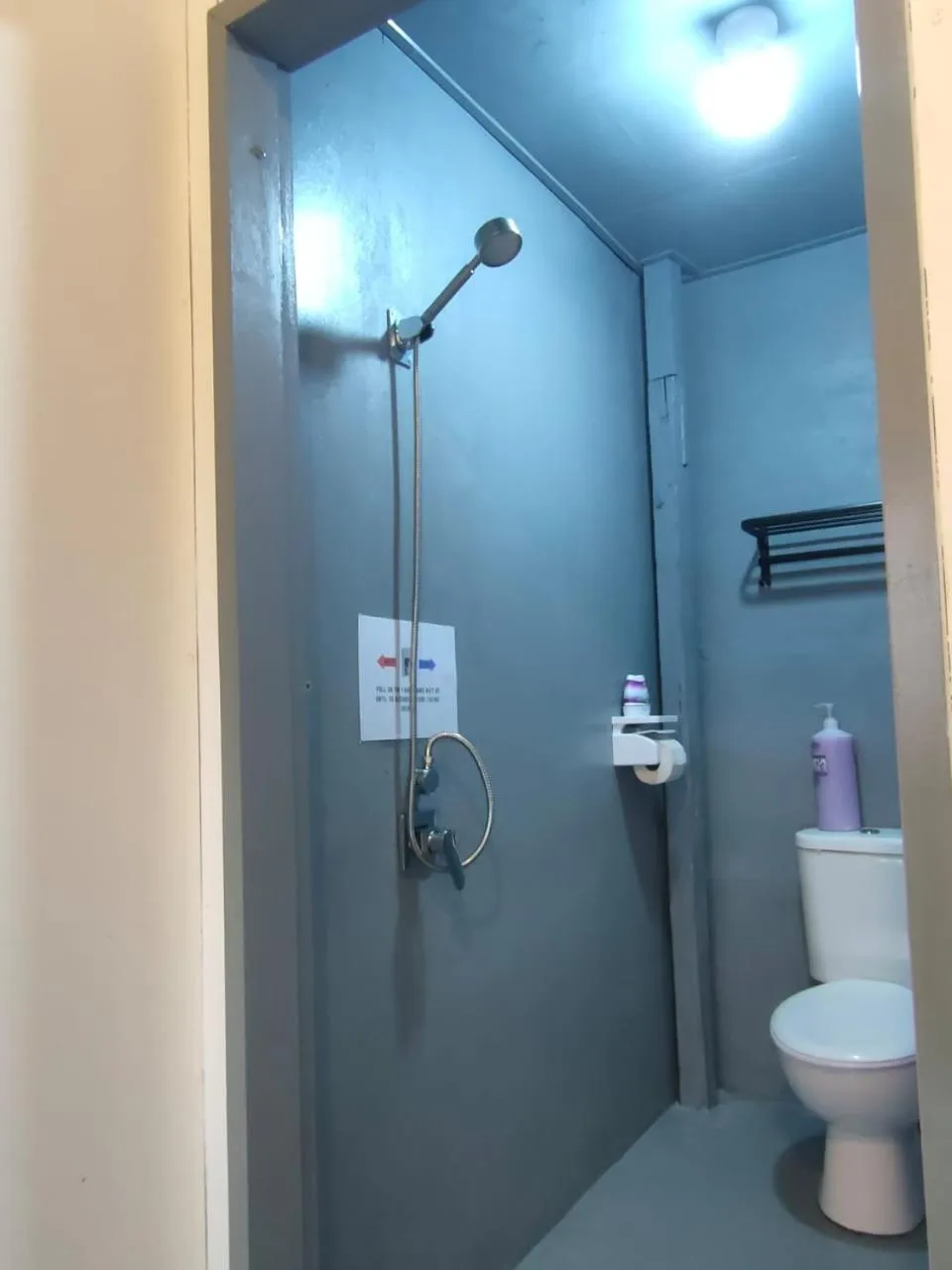 Shower in Happy Garden