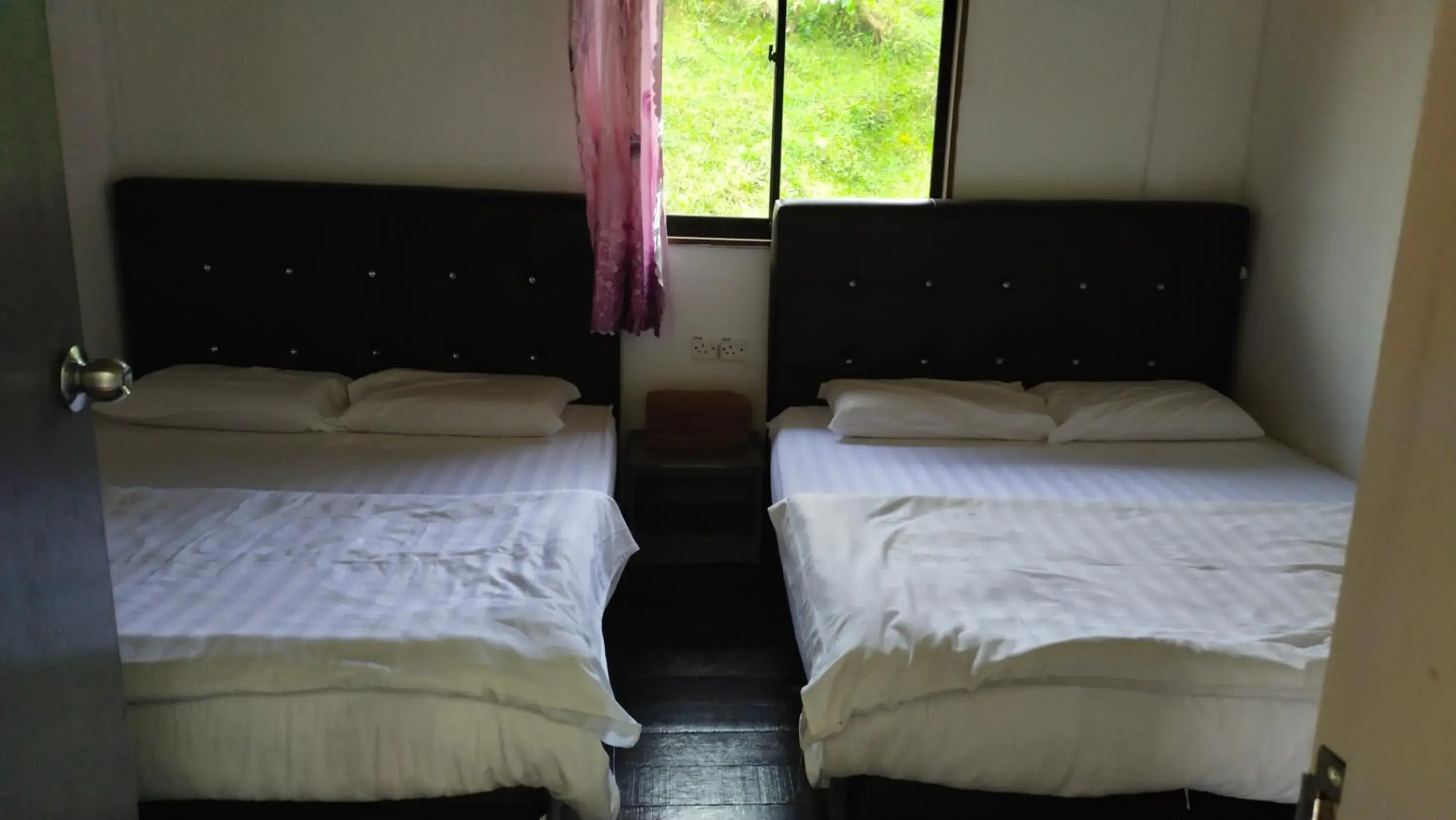 Bed in Happy Garden Bed in Happy Garden