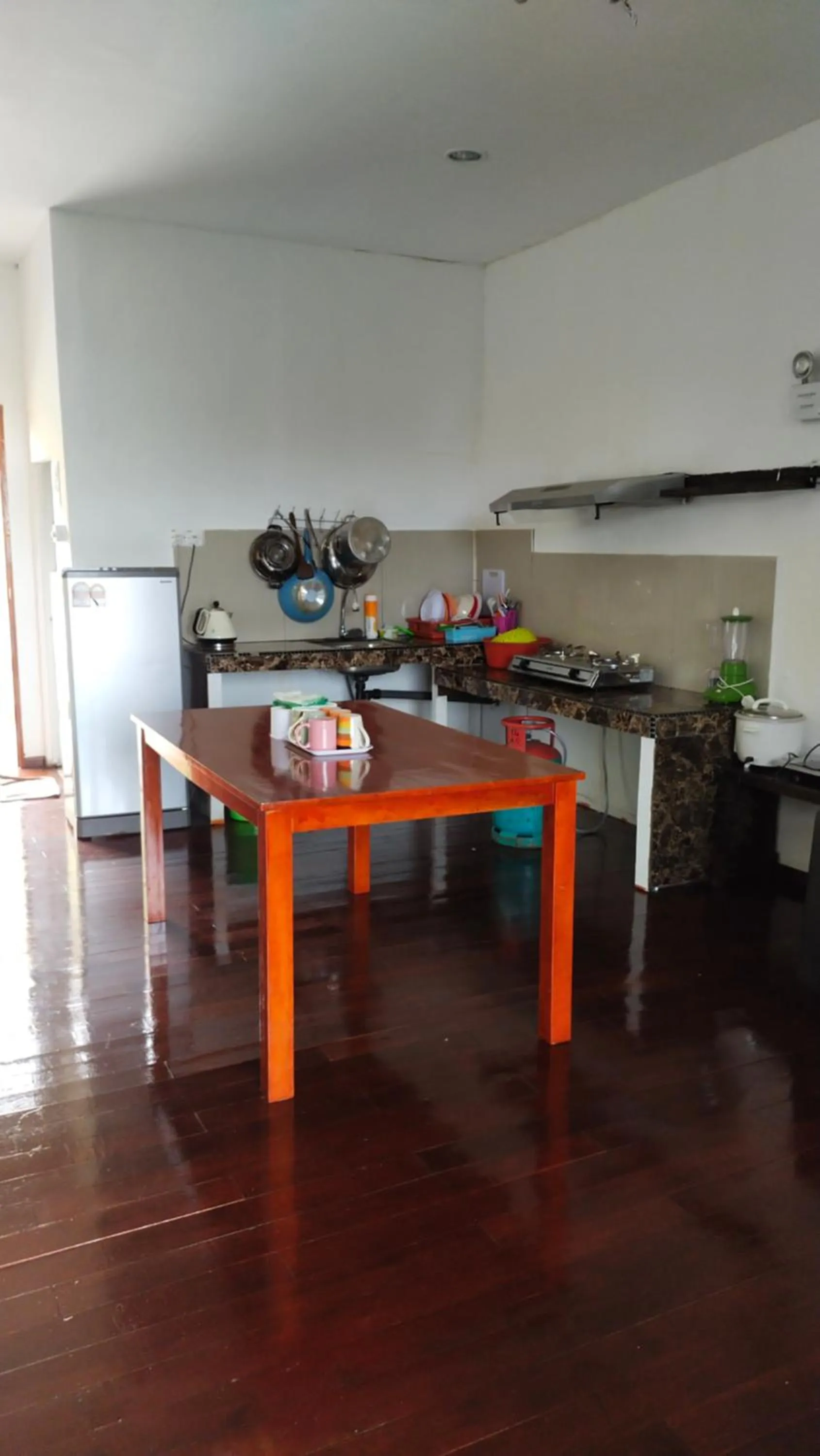 Kitchen or kitchenette in Happy Garden