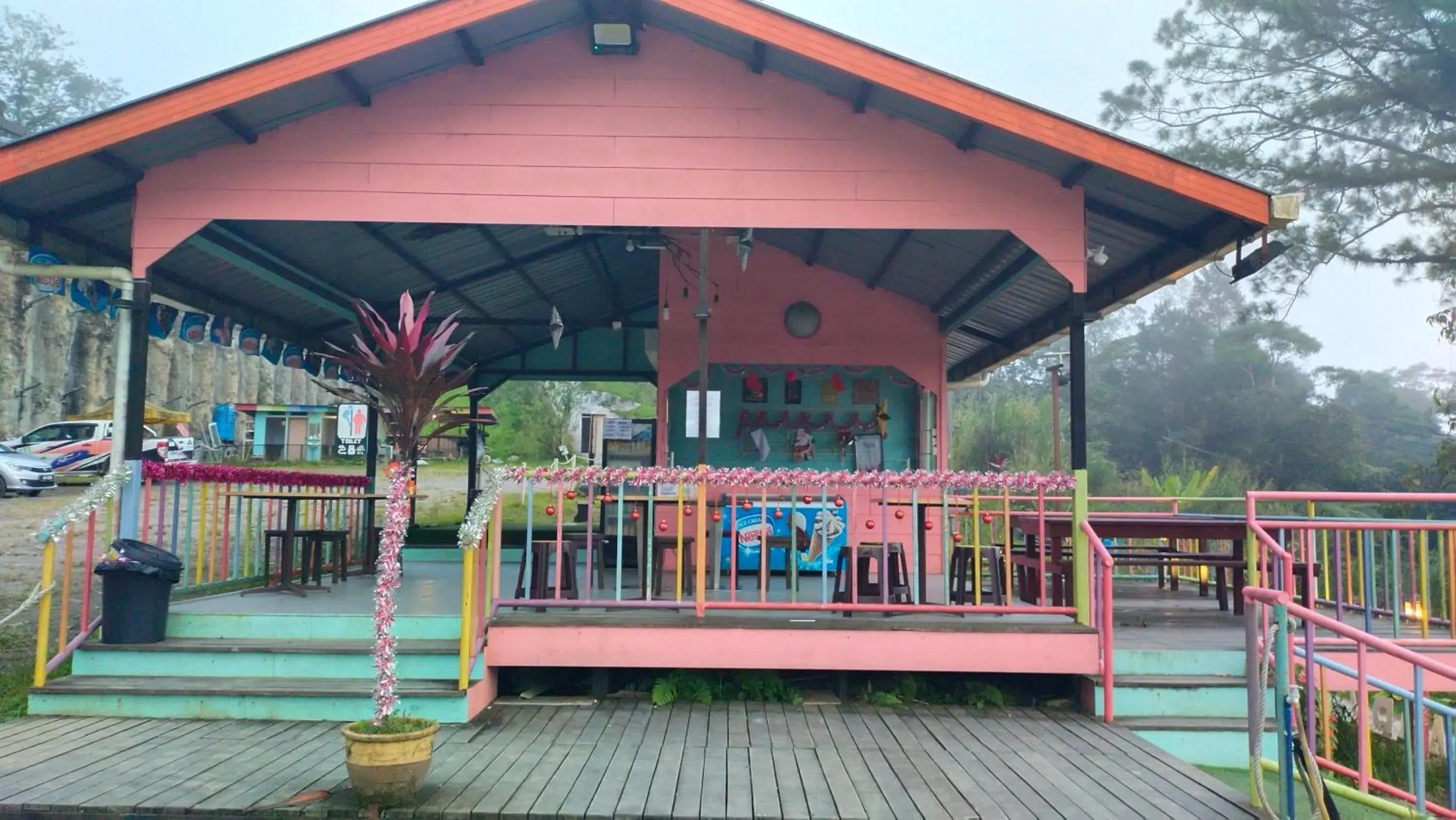 Property building in Happy Garden Property building in Happy Garden