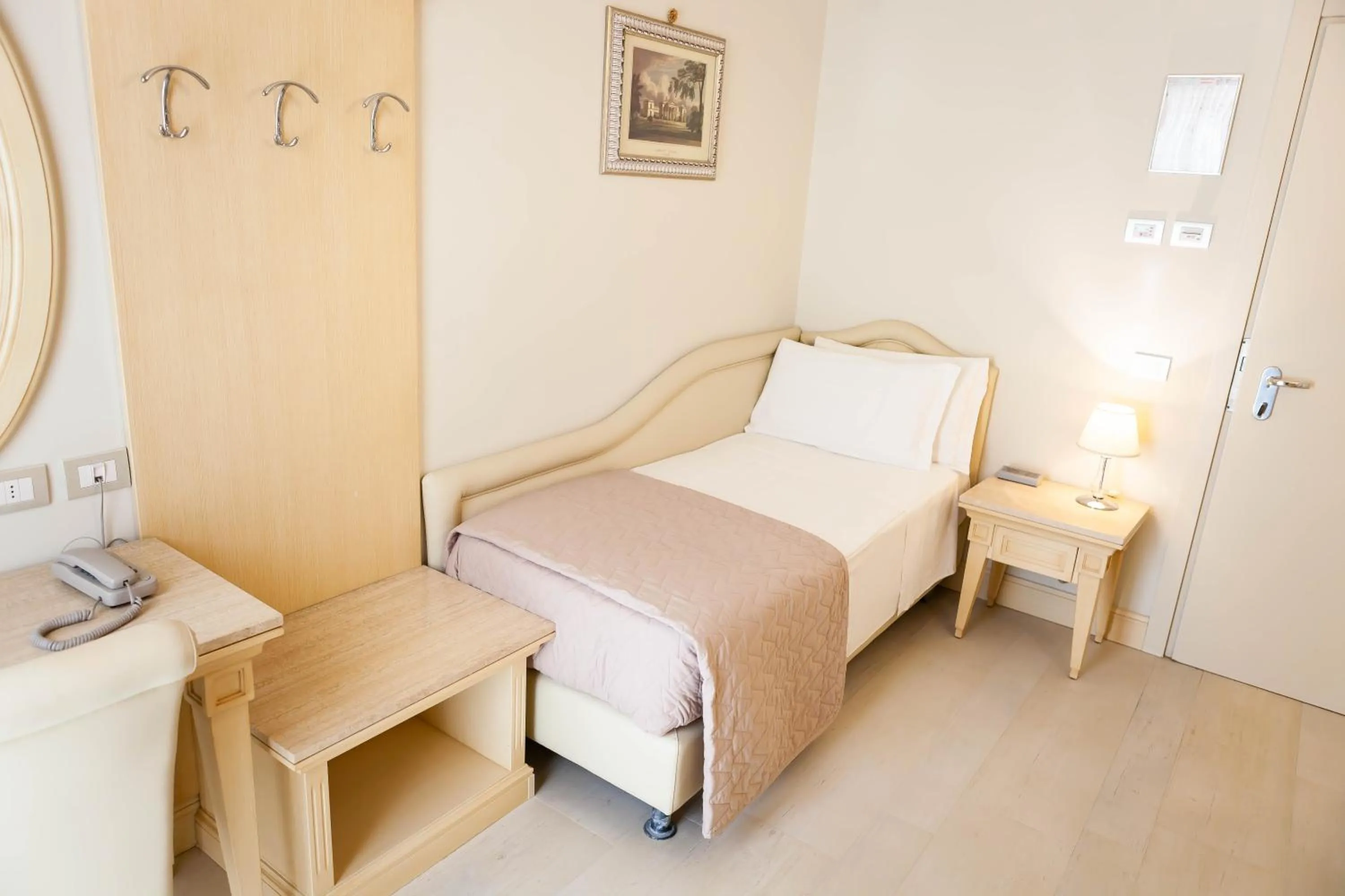 Photo of the whole room, Bed in Hotel Conchiglia