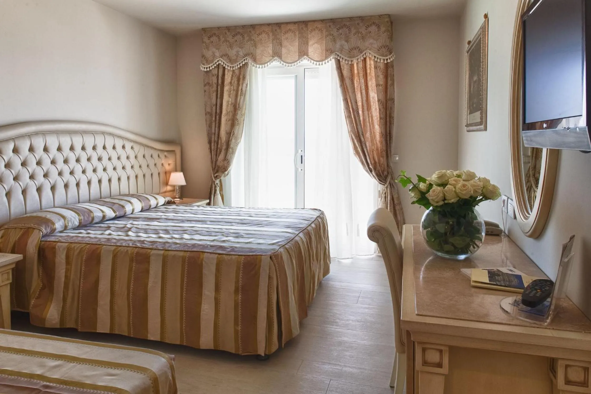 Day, Bed in Hotel Conchiglia