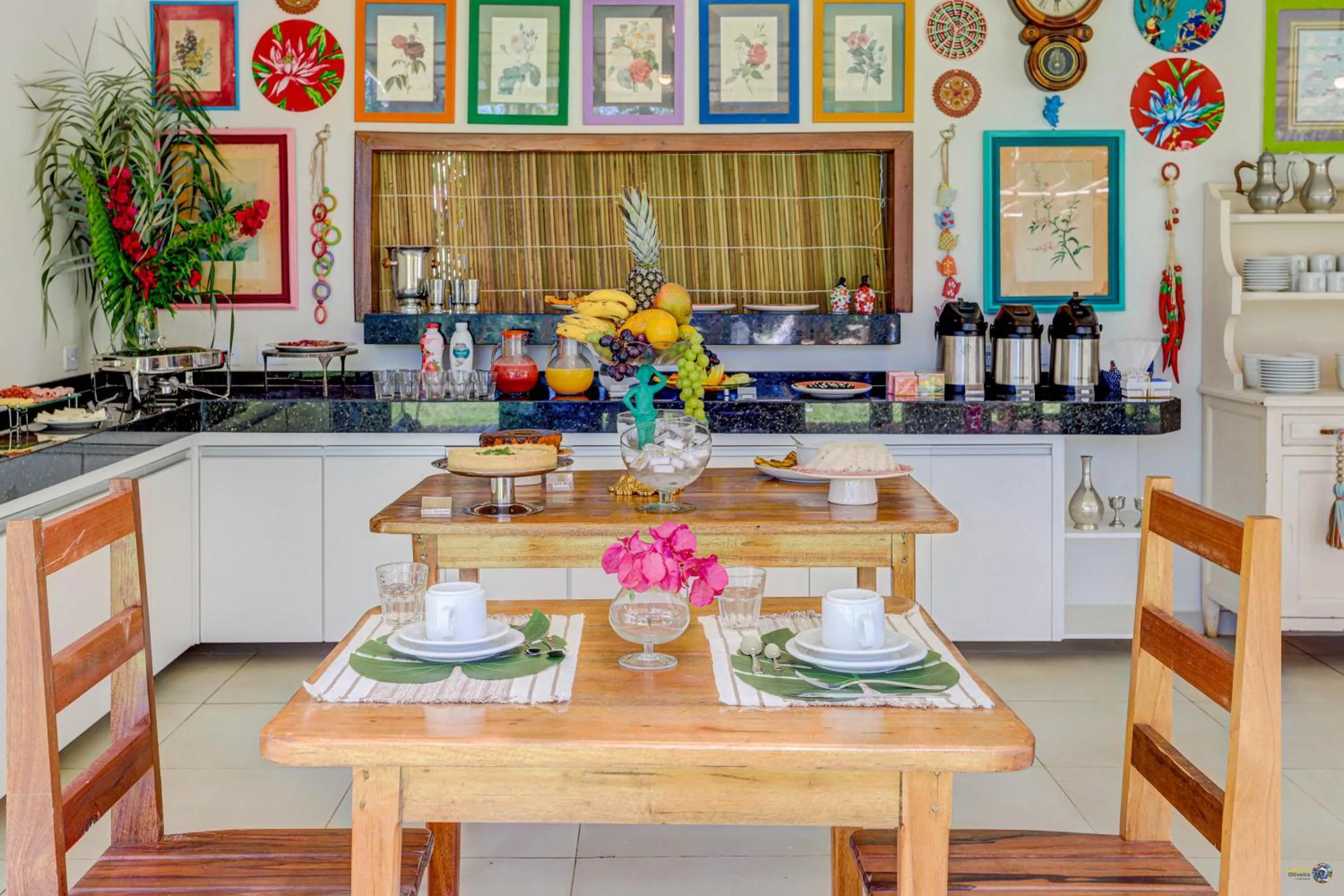 Buffet breakfast in Pousada Céu & Mar de Taipu