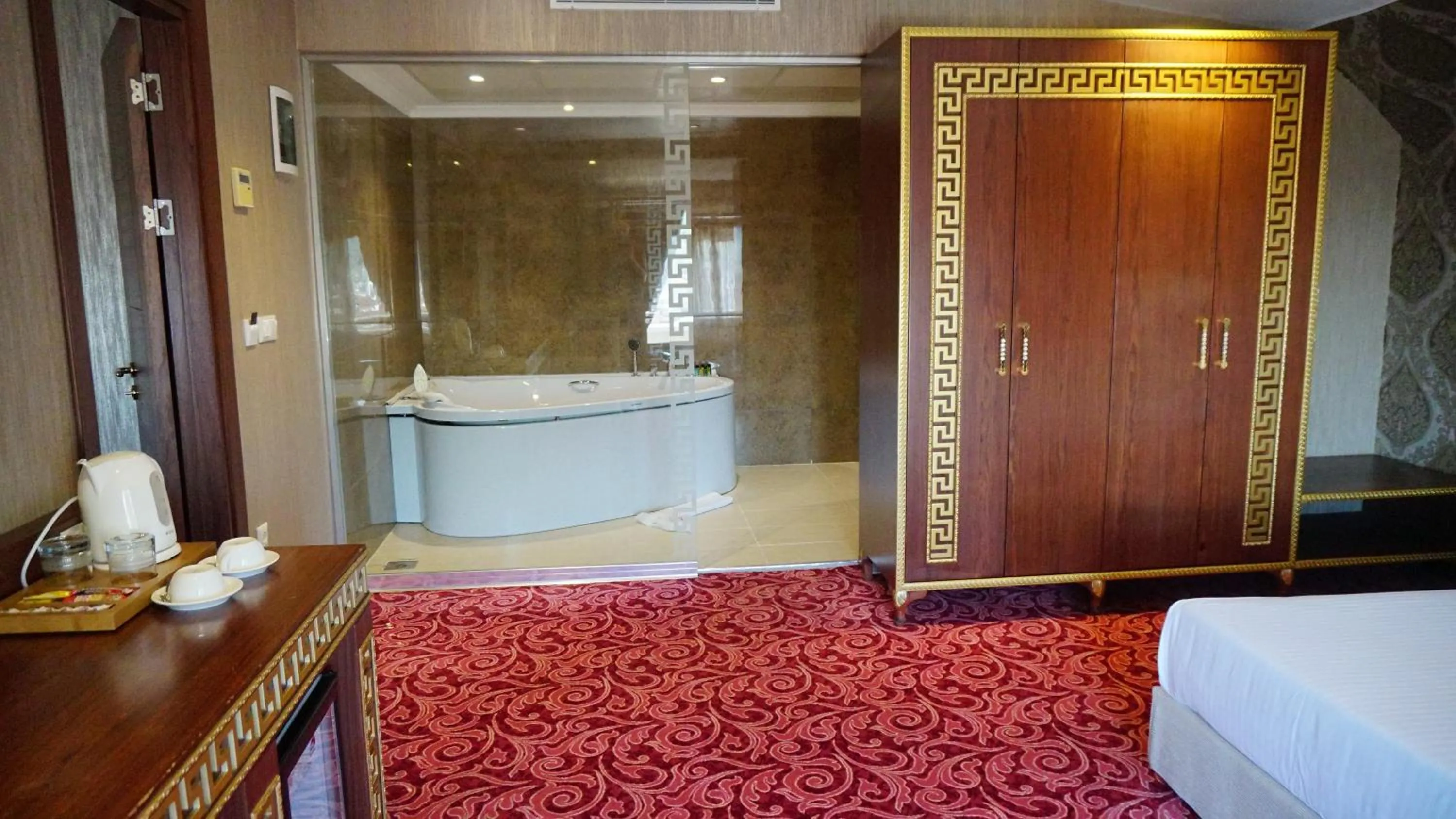 Bathroom, Bed in Vois Hotel