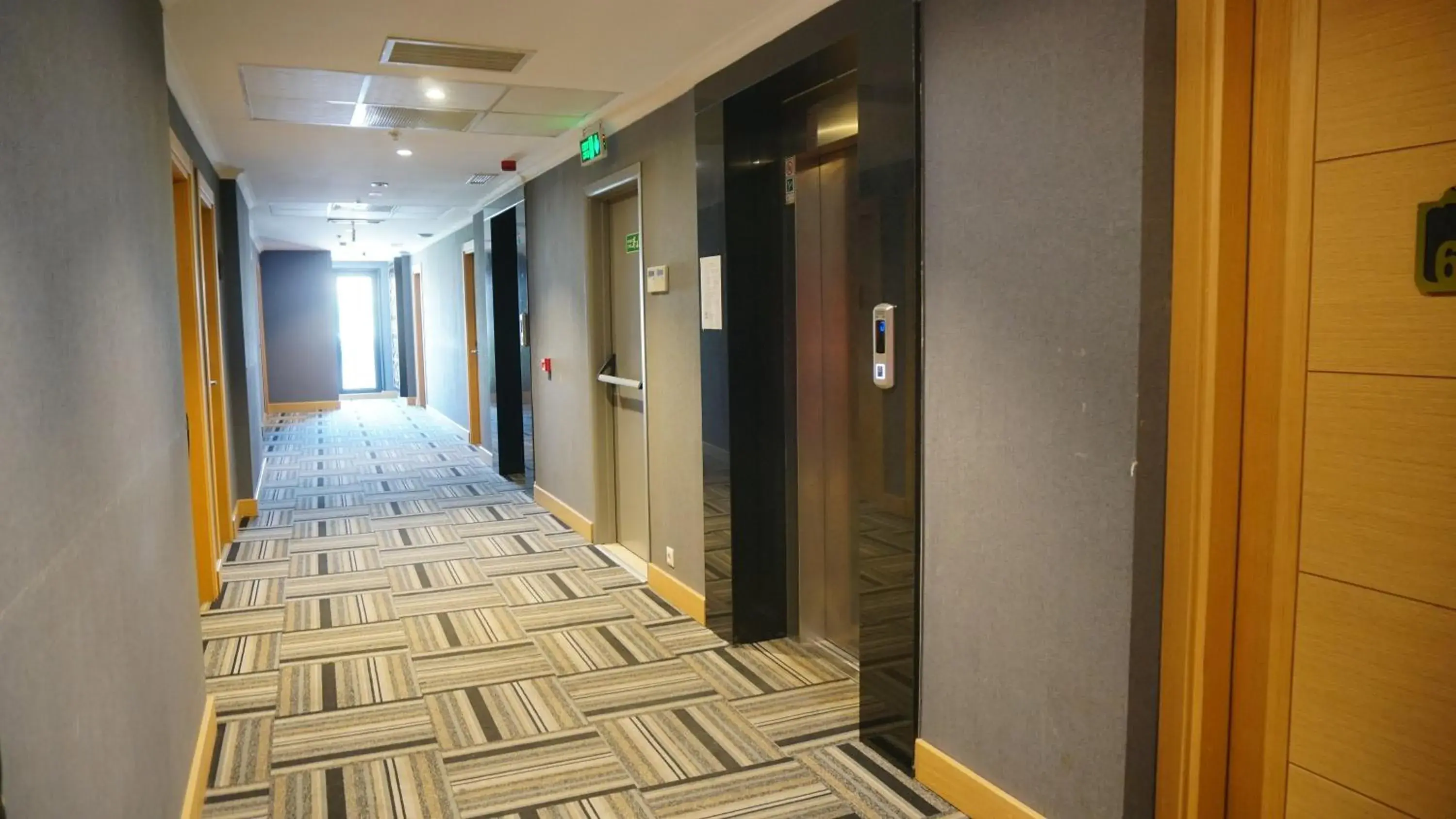 Lobby or reception in Vois Hotel Atasehir & SPA Lobby or reception in Vois Hotel Atasehir & SPA