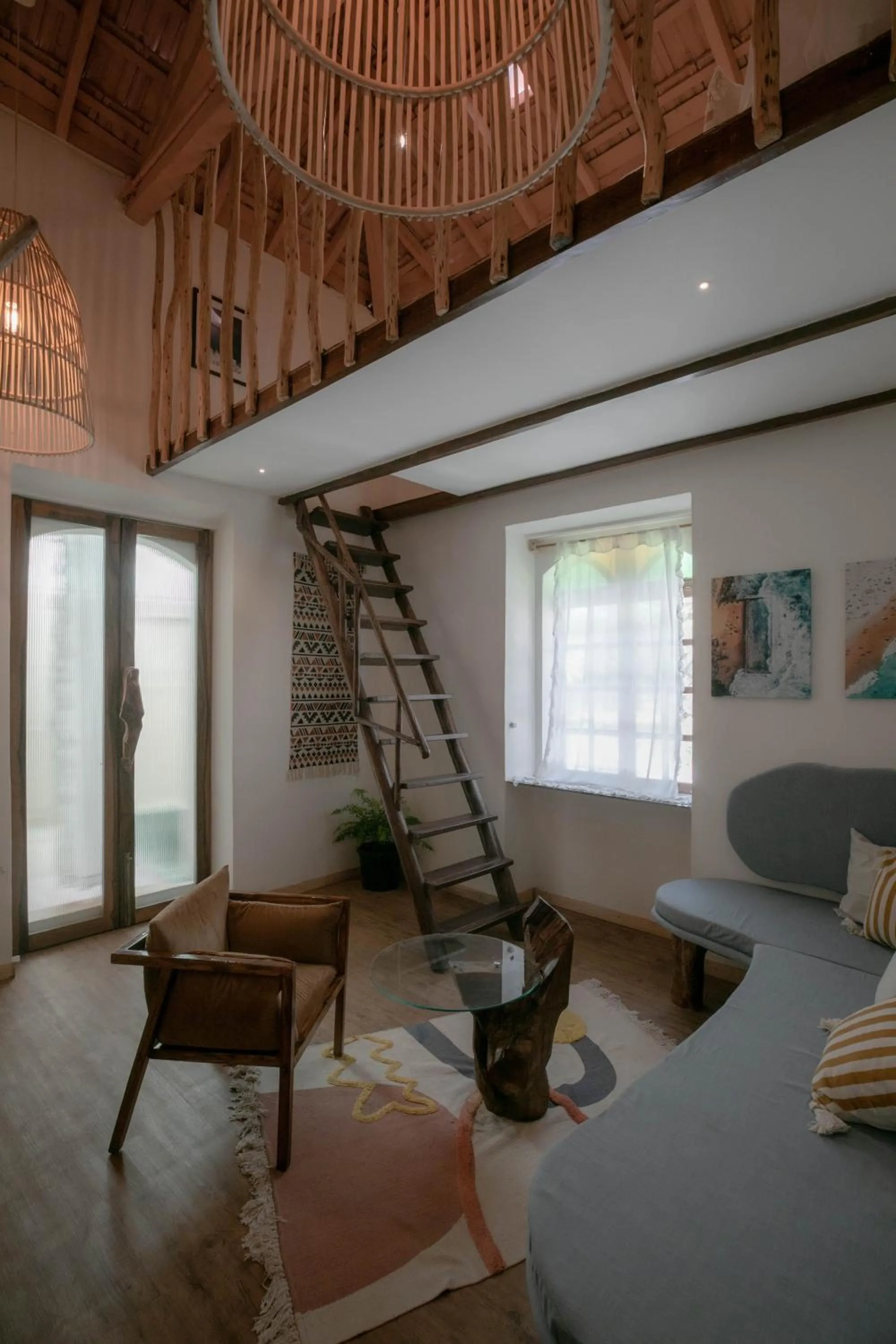 Living room in Circle