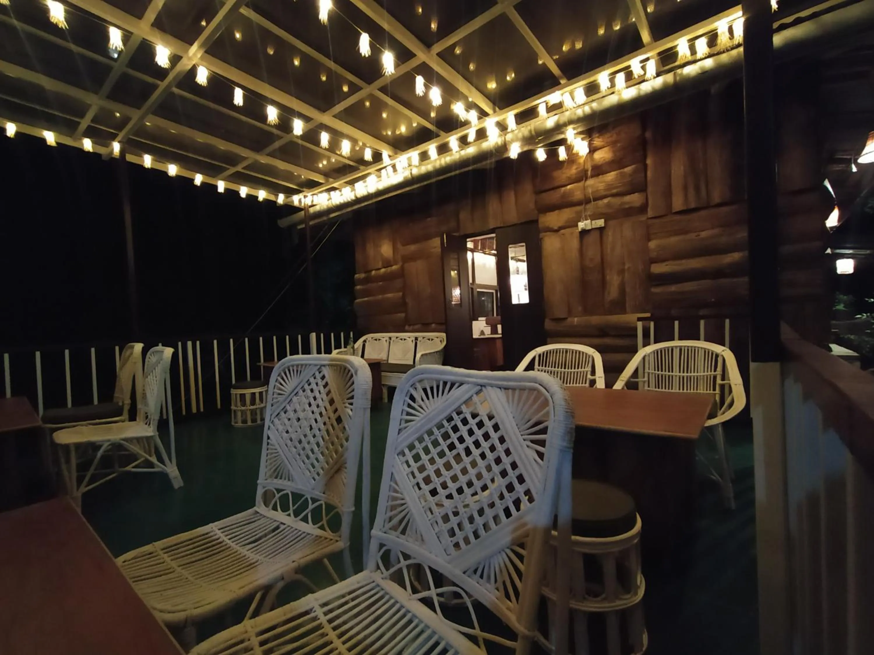 Restaurant/places to eat in The Nettle and Fern Farmstay