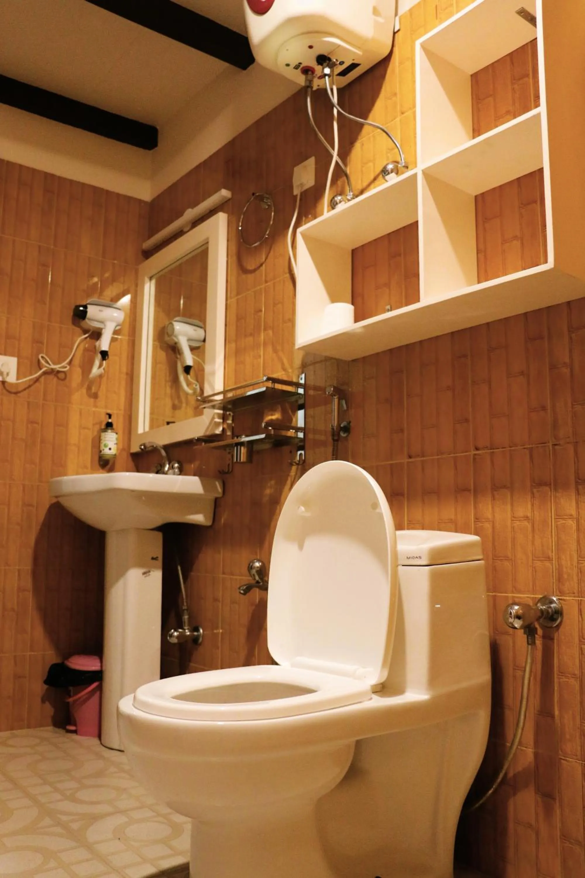 Bathroom in The Nettle and Fern Farmstay