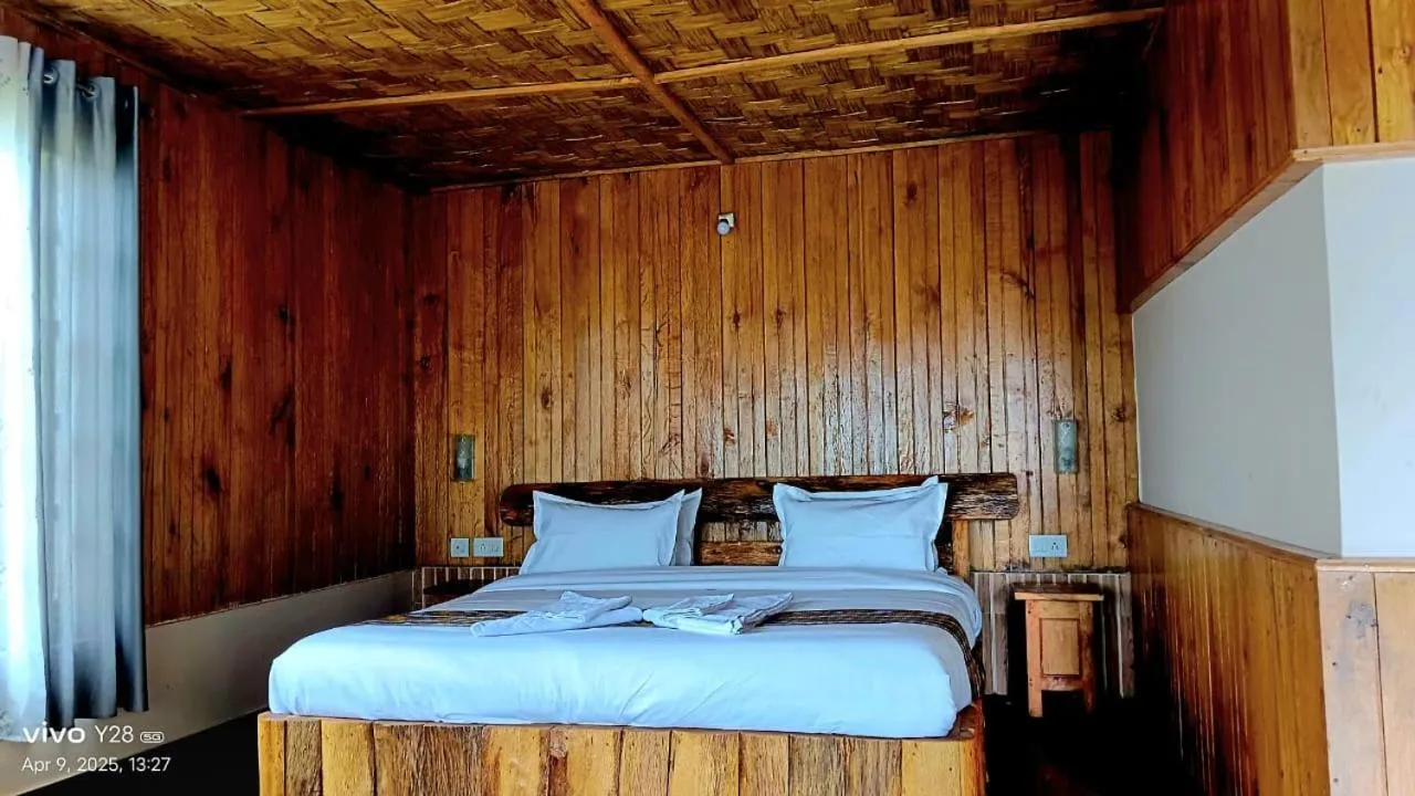 Bed in The Nettle and Fern Farmstay