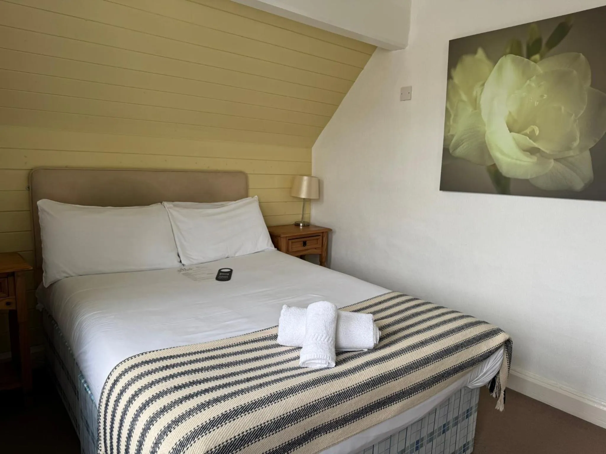 Bed in The Calder House Hotel