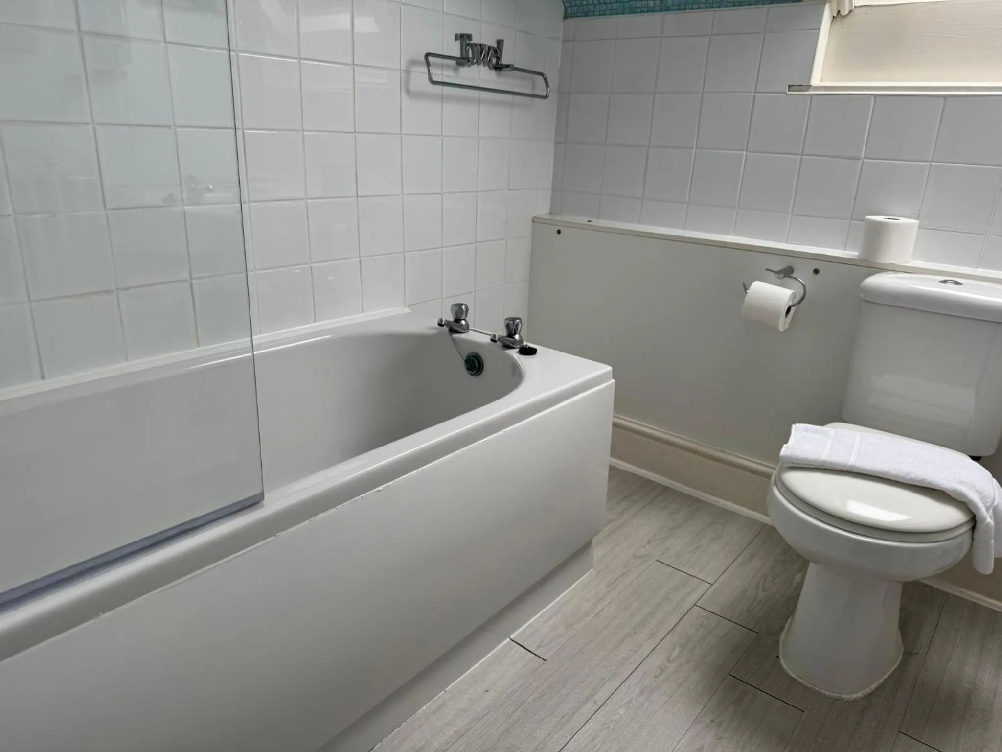 Shower in The Calder House Hotel