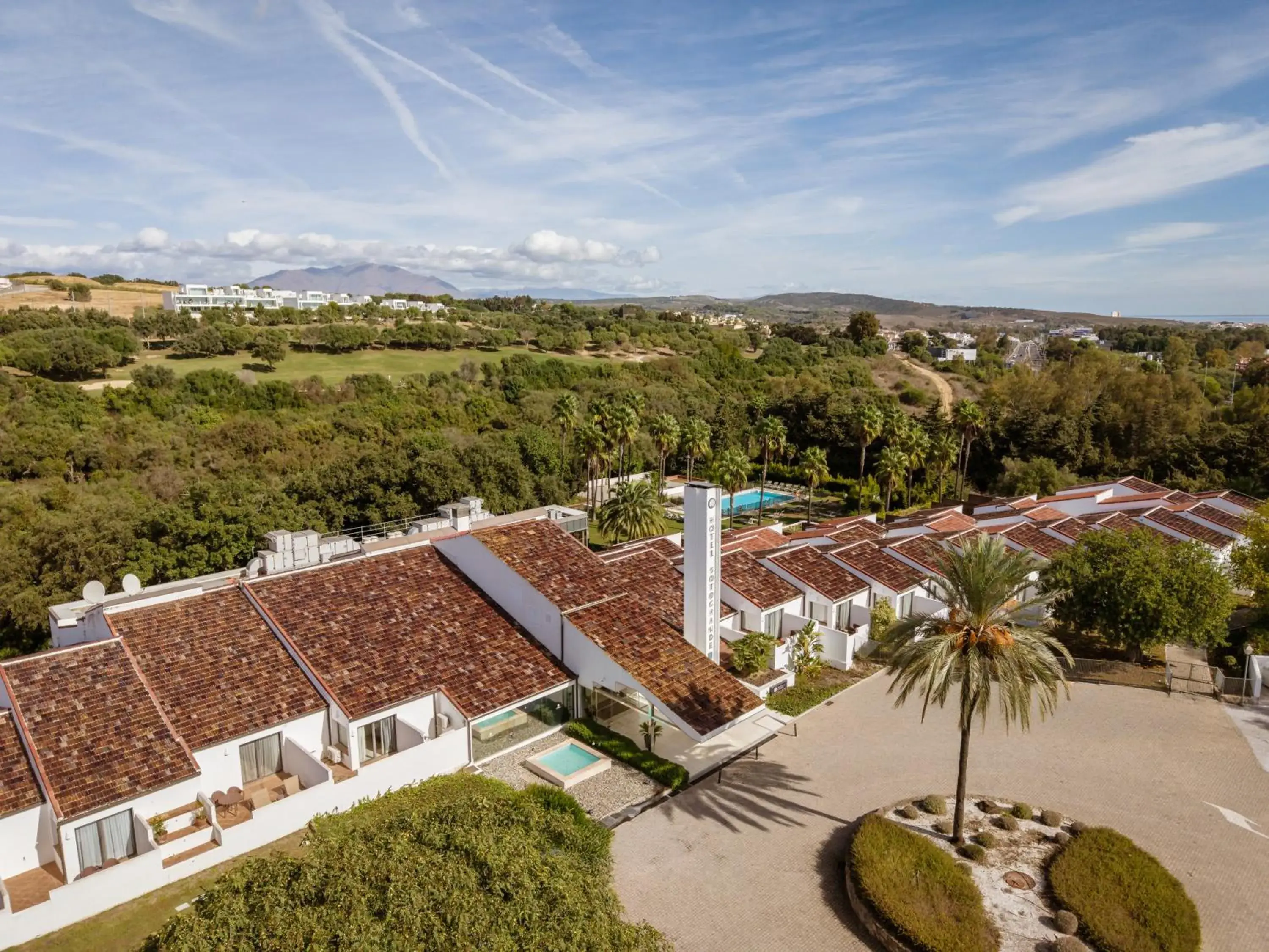 Property building in Hotel Encinar de Sotogrande Property building in Hotel Encinar de Sotogrande
