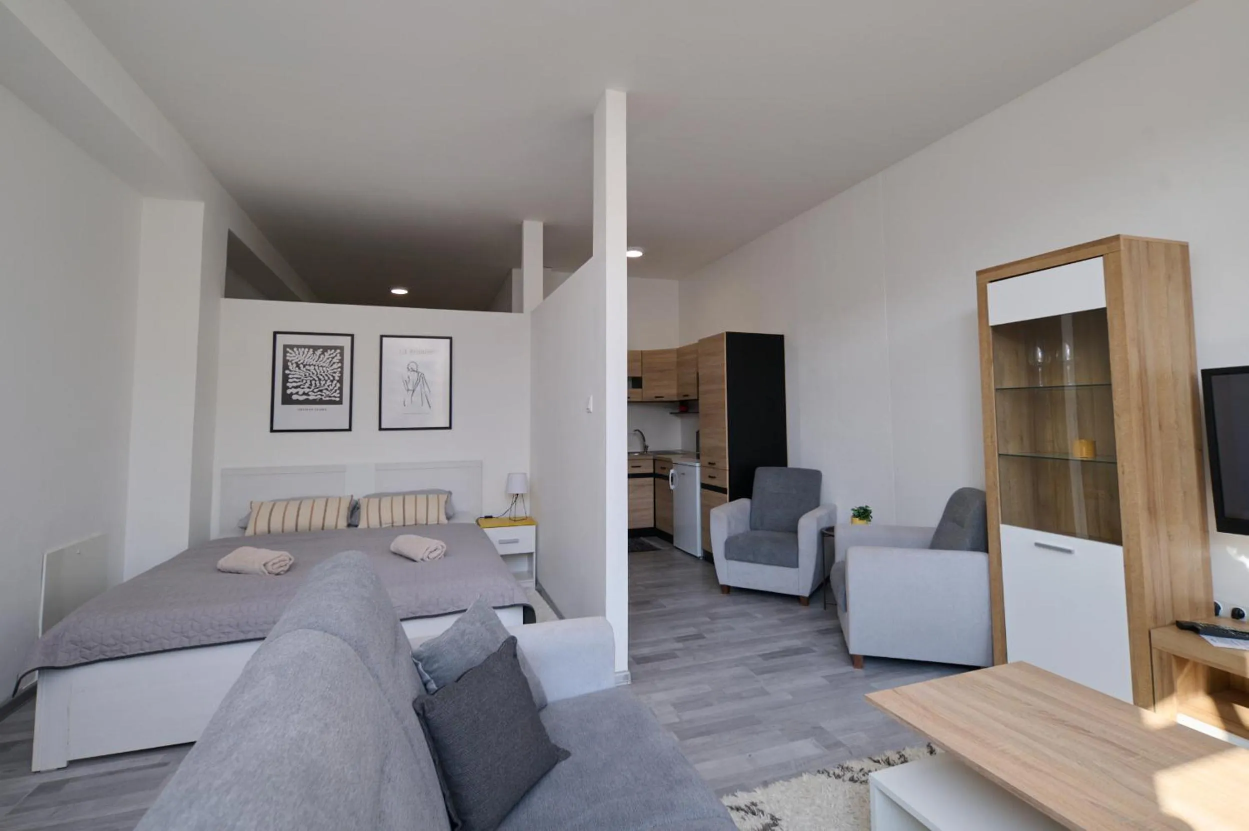 Communal lounge/ TV room in Central Apartments