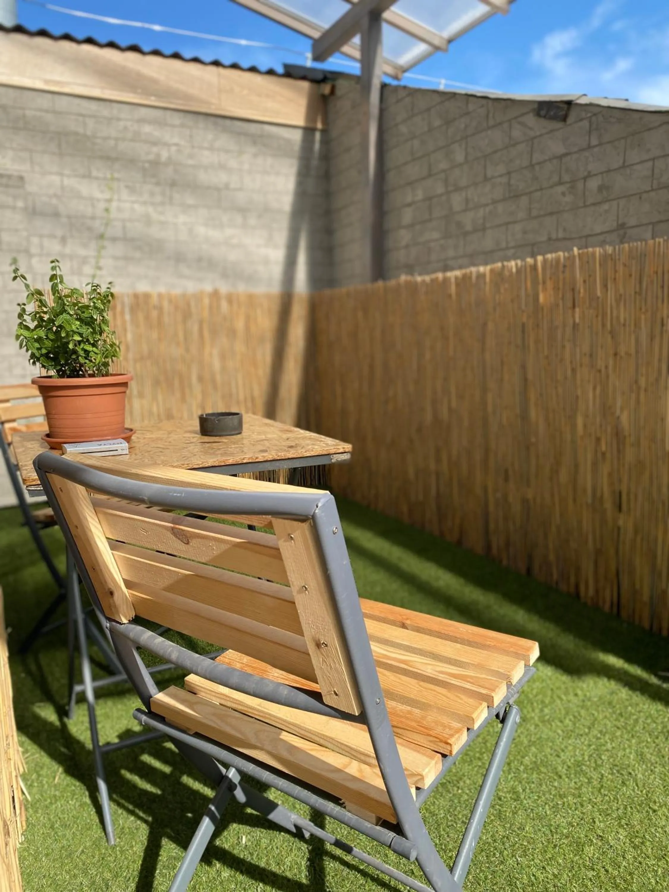 sunbed in Central Apartments