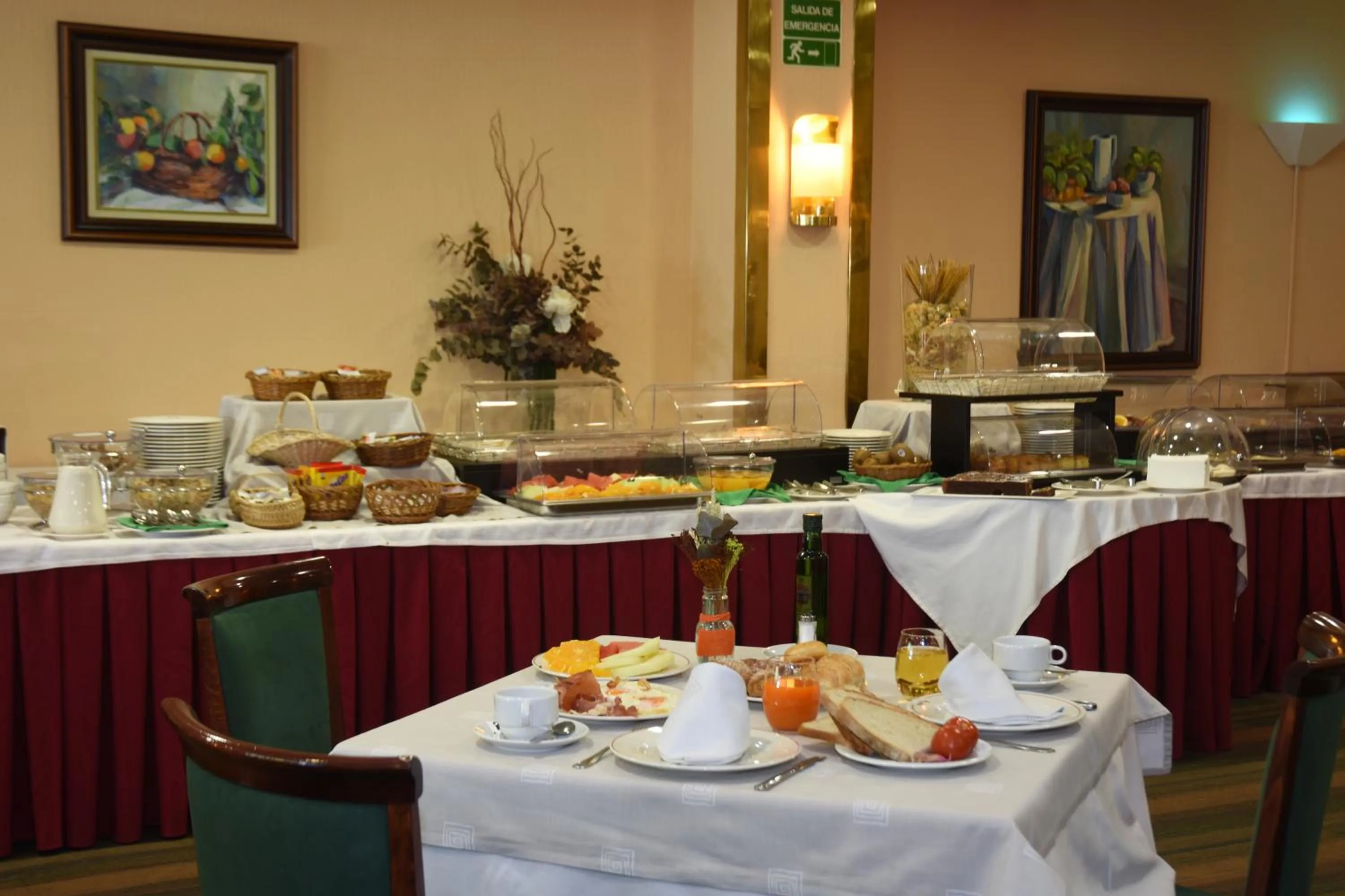 Restaurant/places to eat in RVHotels Tuca