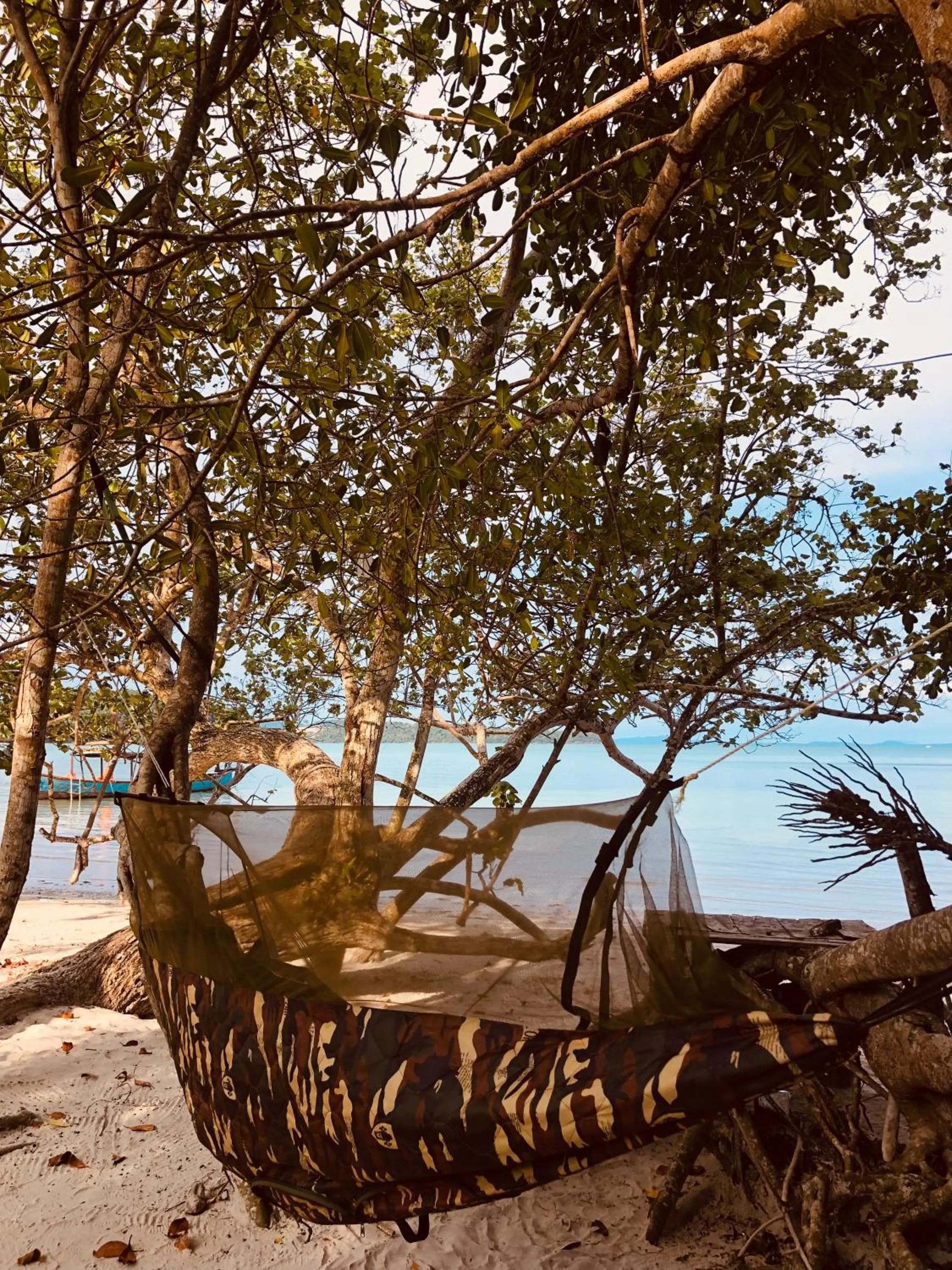 Bed in The Last Point Koh Takiev