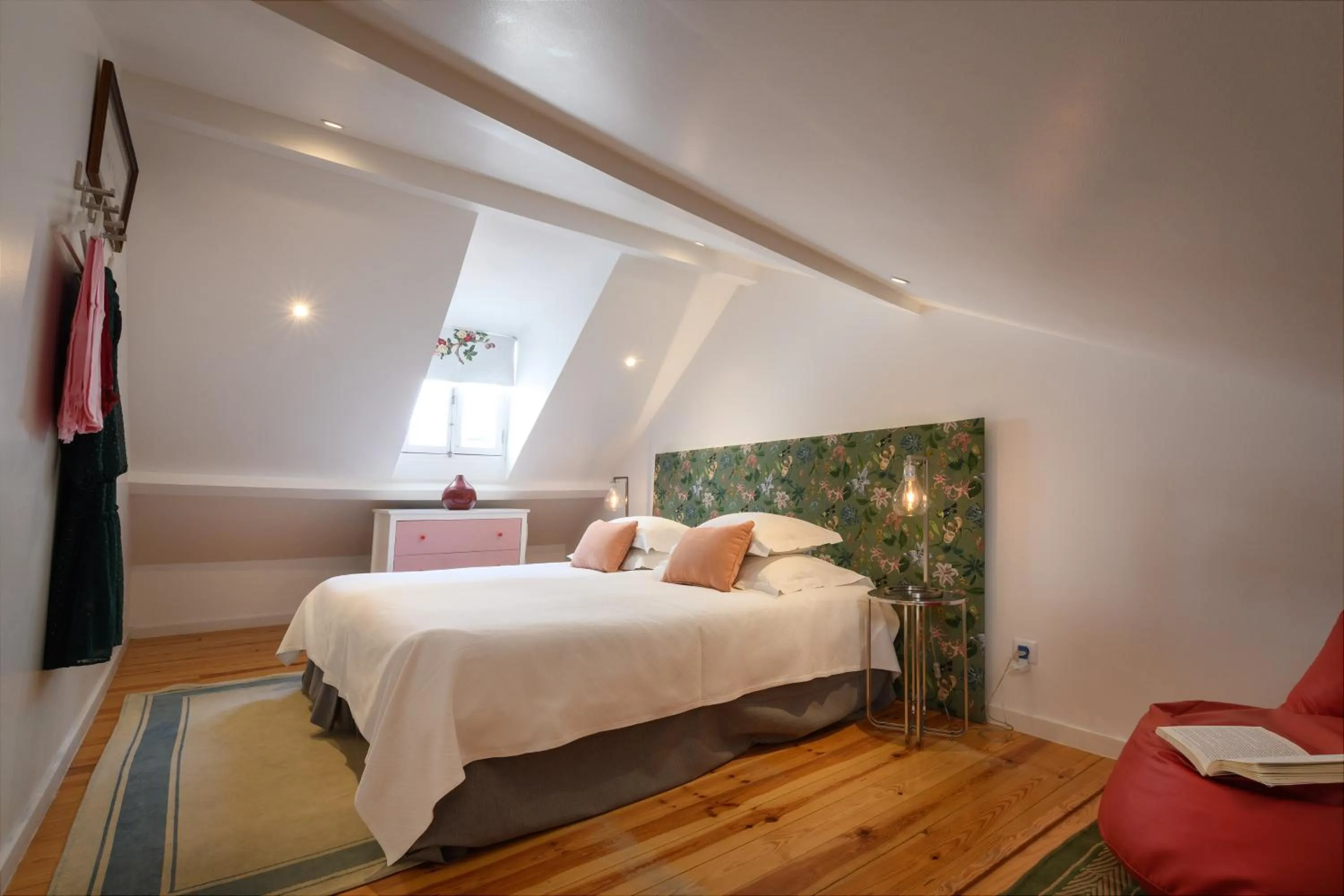 Bedroom, Bed in Alfama Yellow House