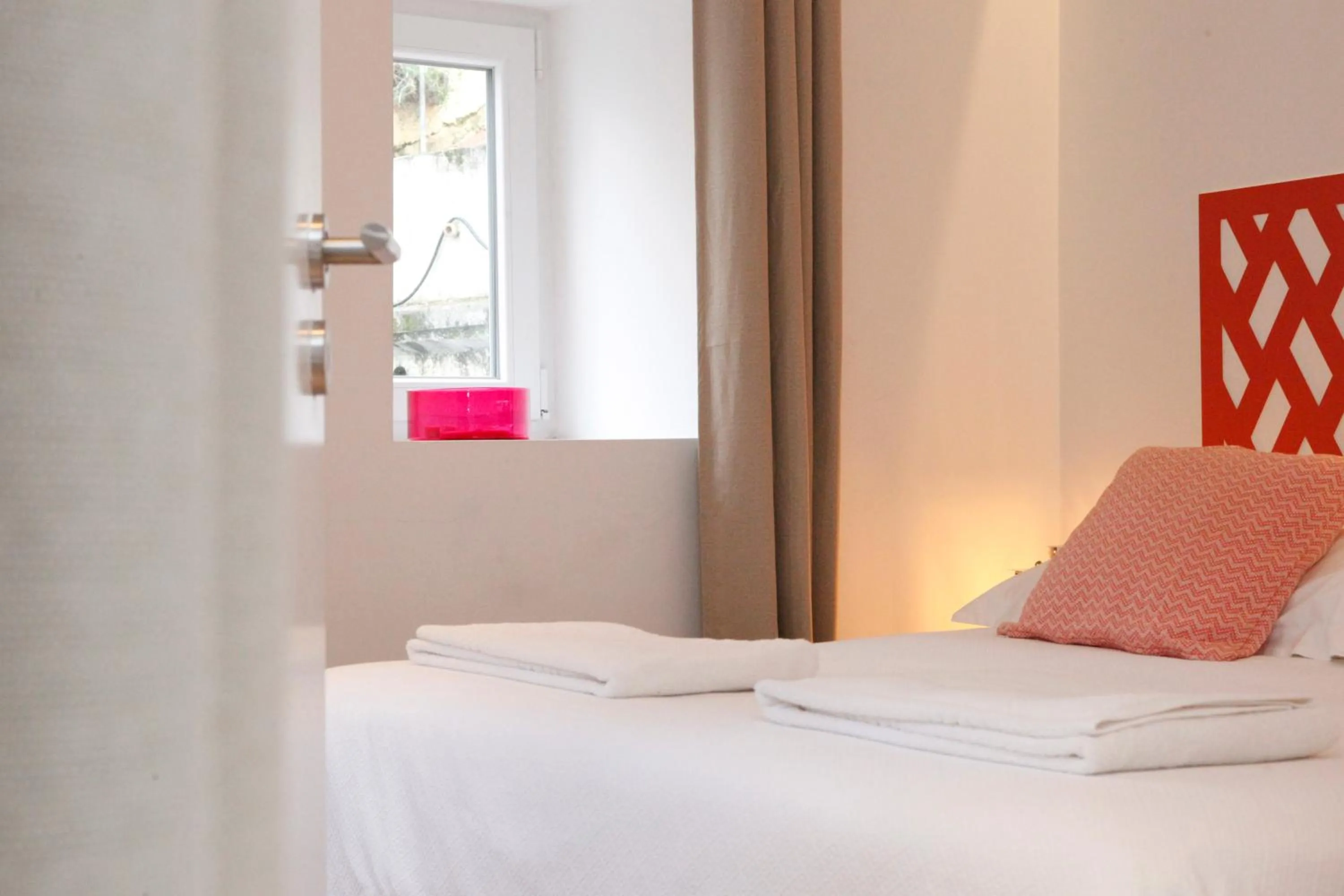 Bedroom, Bed in Alfama Yellow House