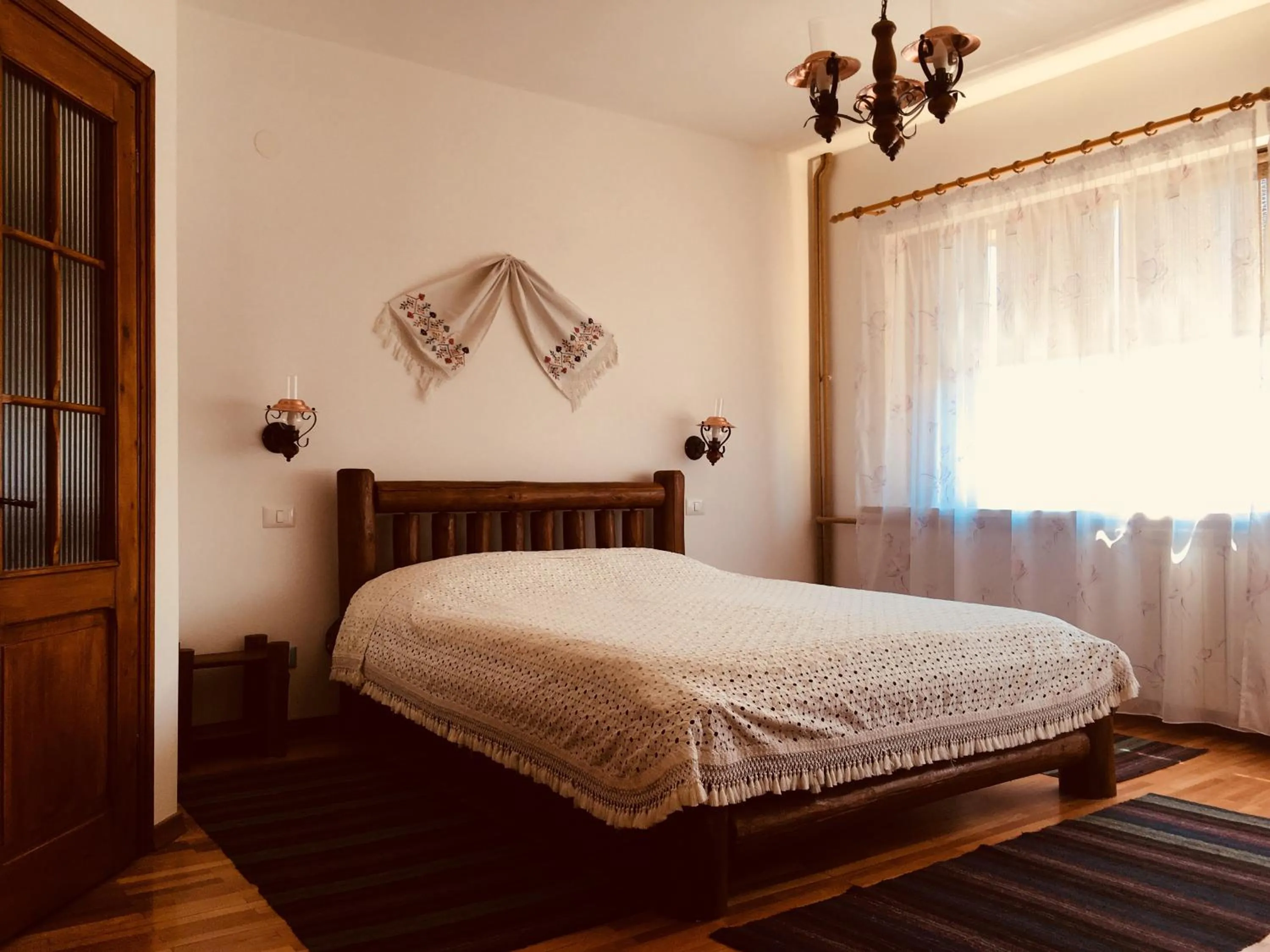 Bed in Pensiunea Ambiance