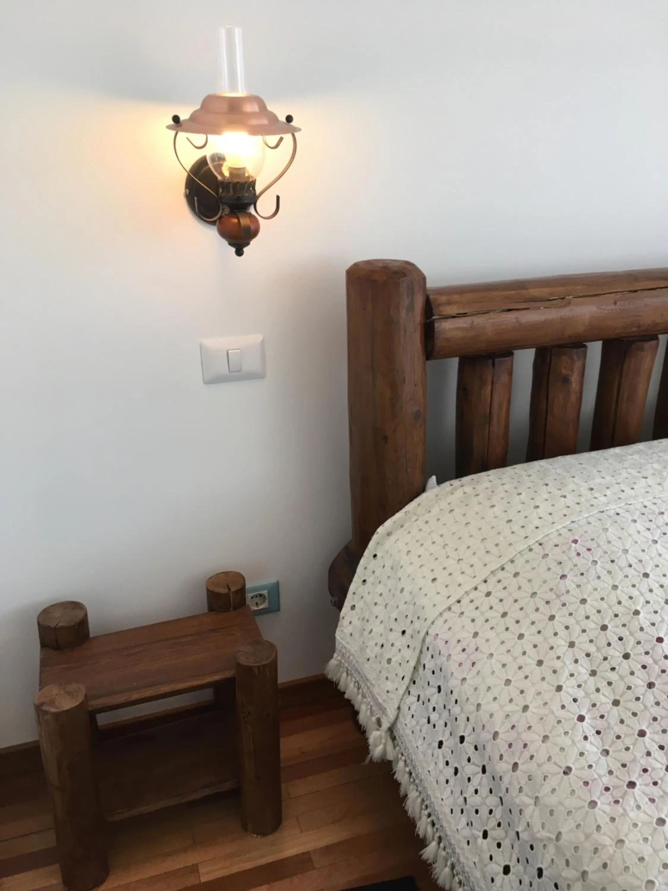 Bed in Pensiunea Ambiance