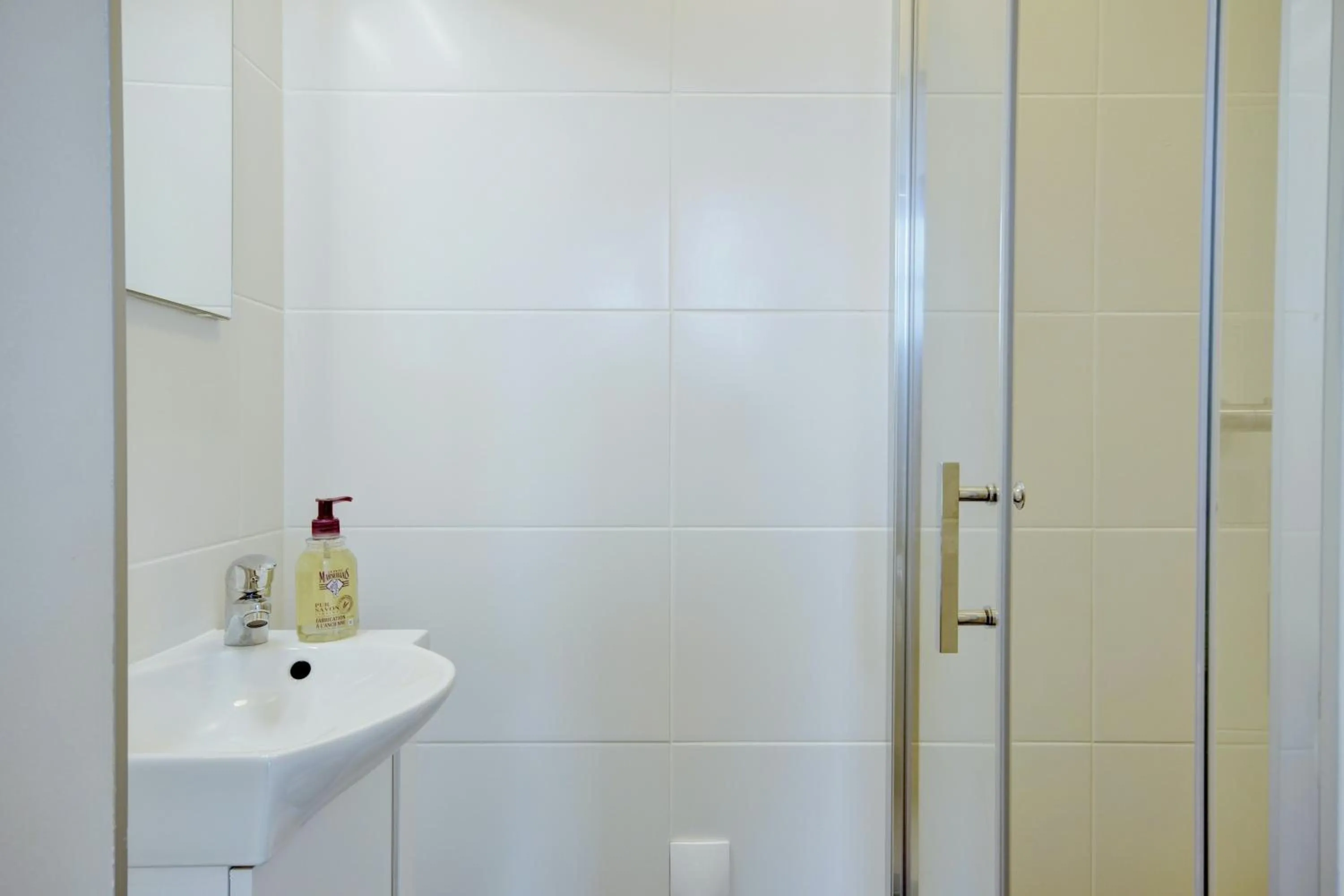 Bathroom in L'Entre Deux - Magnifique T3 quartier Saint Michel