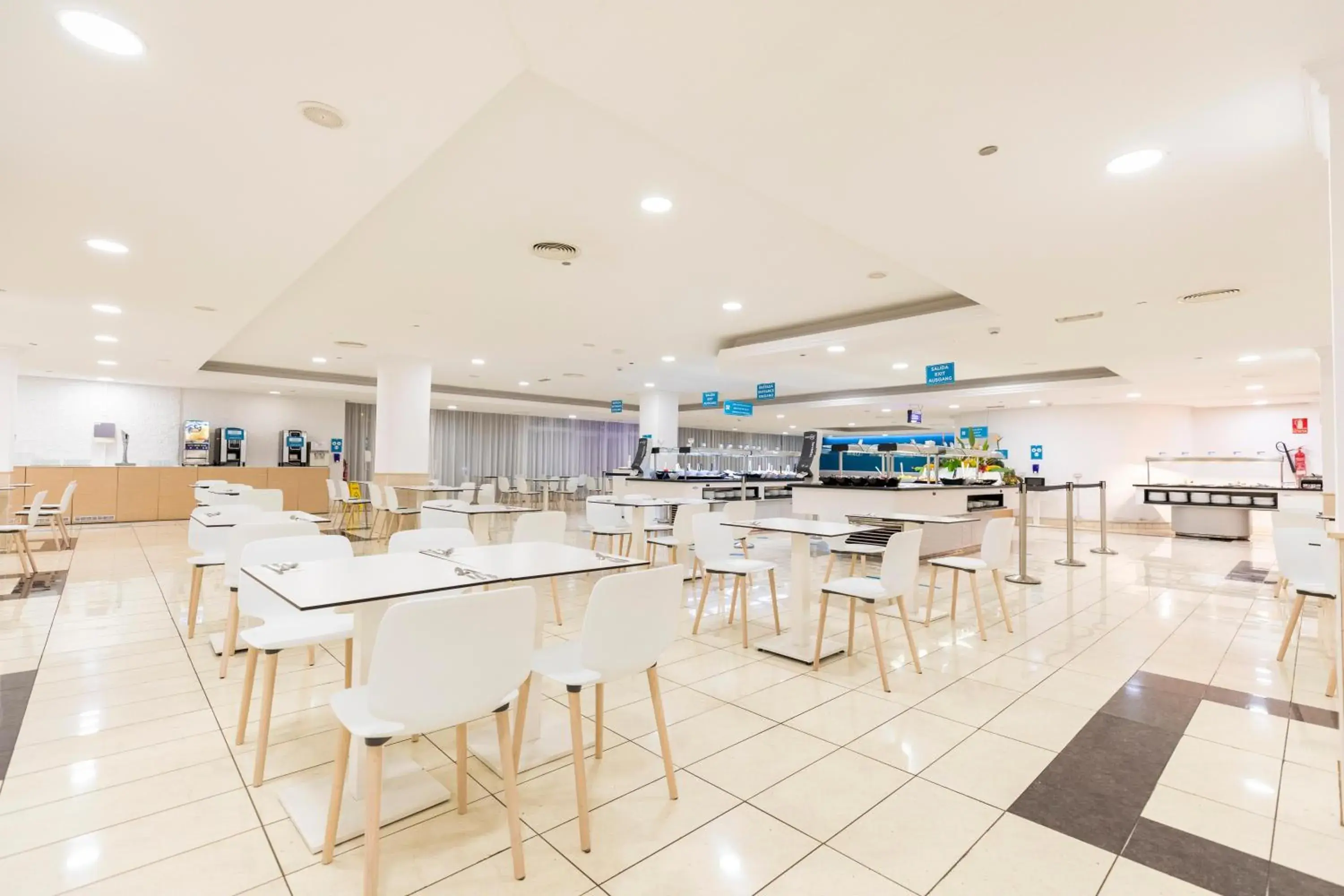 Restaurant/places to eat in BLUESEA Interpalace Restaurant/places to eat in BLUESEA Interpalace