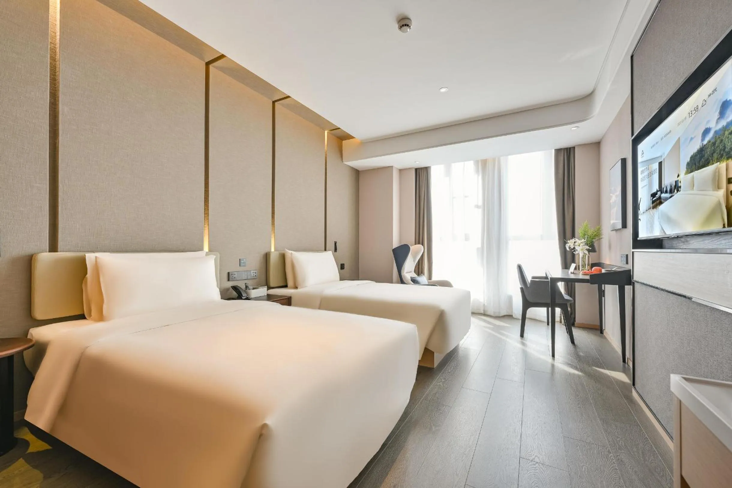 Bedroom, Bed in Atour Hotel Shanghai Songjiang Sports Center Free laundry service