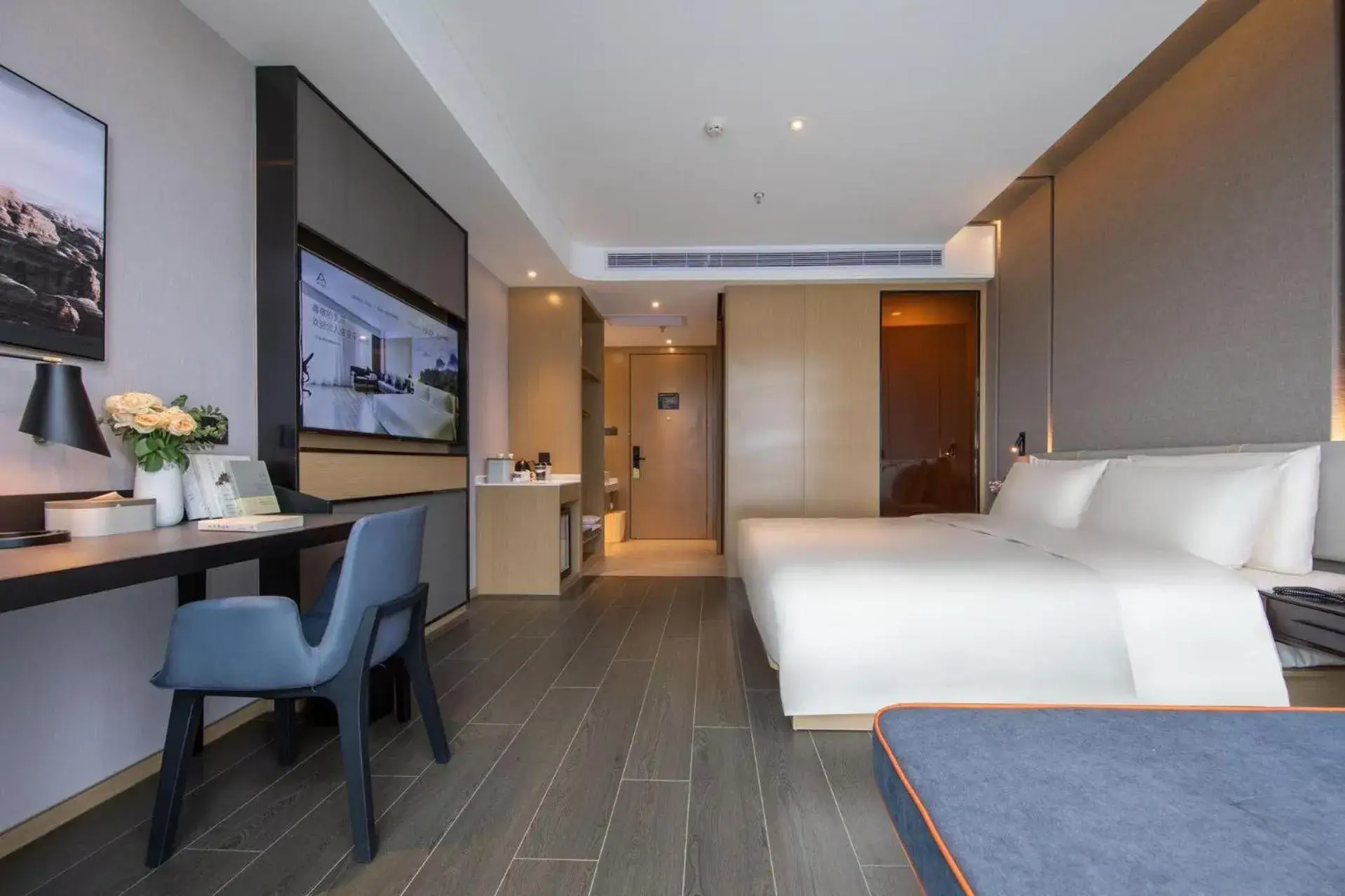 Bed in Atour Hotel Hefei Feidong High Speed Railway Station Bed in Atour Hotel Hefei Feidong High Speed Railway Station