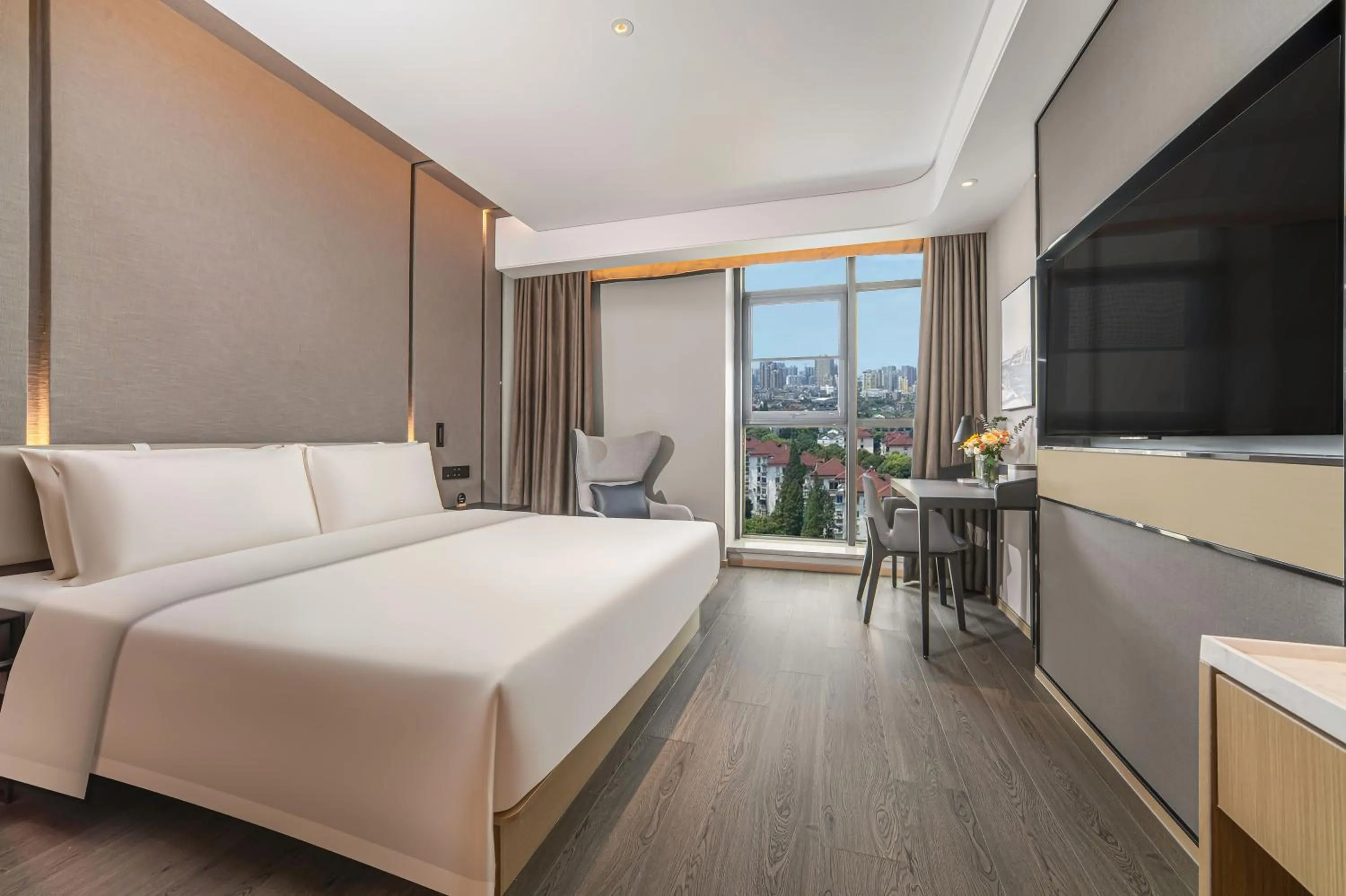 Photo of the whole room, Bed in Atour Hotel Wuxi New District Nanchan Temple Scenic Area