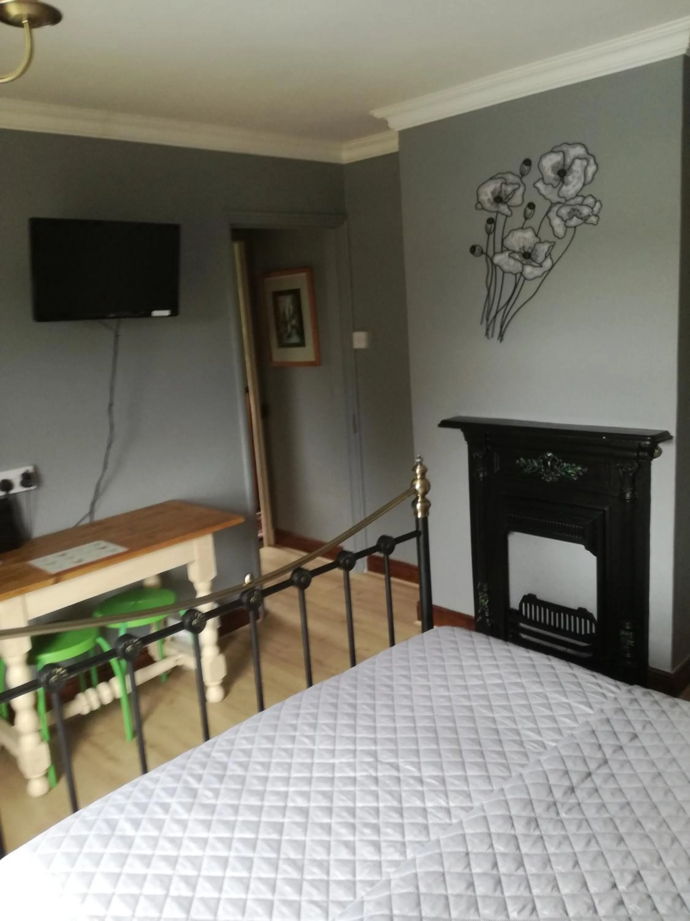 Double Room with En-Suite - single occupancy in Meadow Farm Cottage