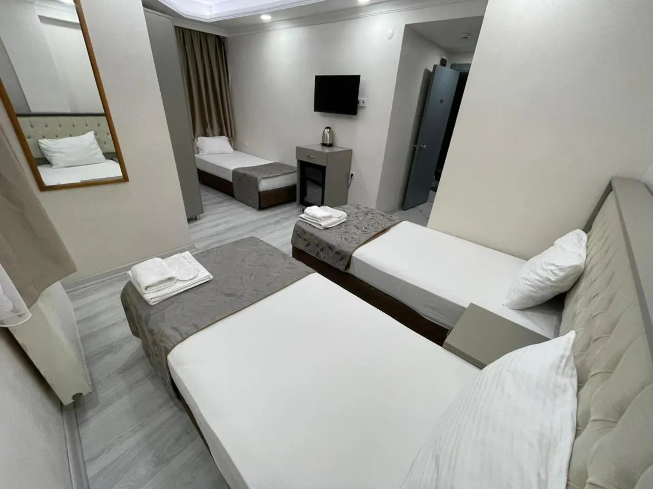 Photo of the whole room, Bed in Grand Kybele Hotel