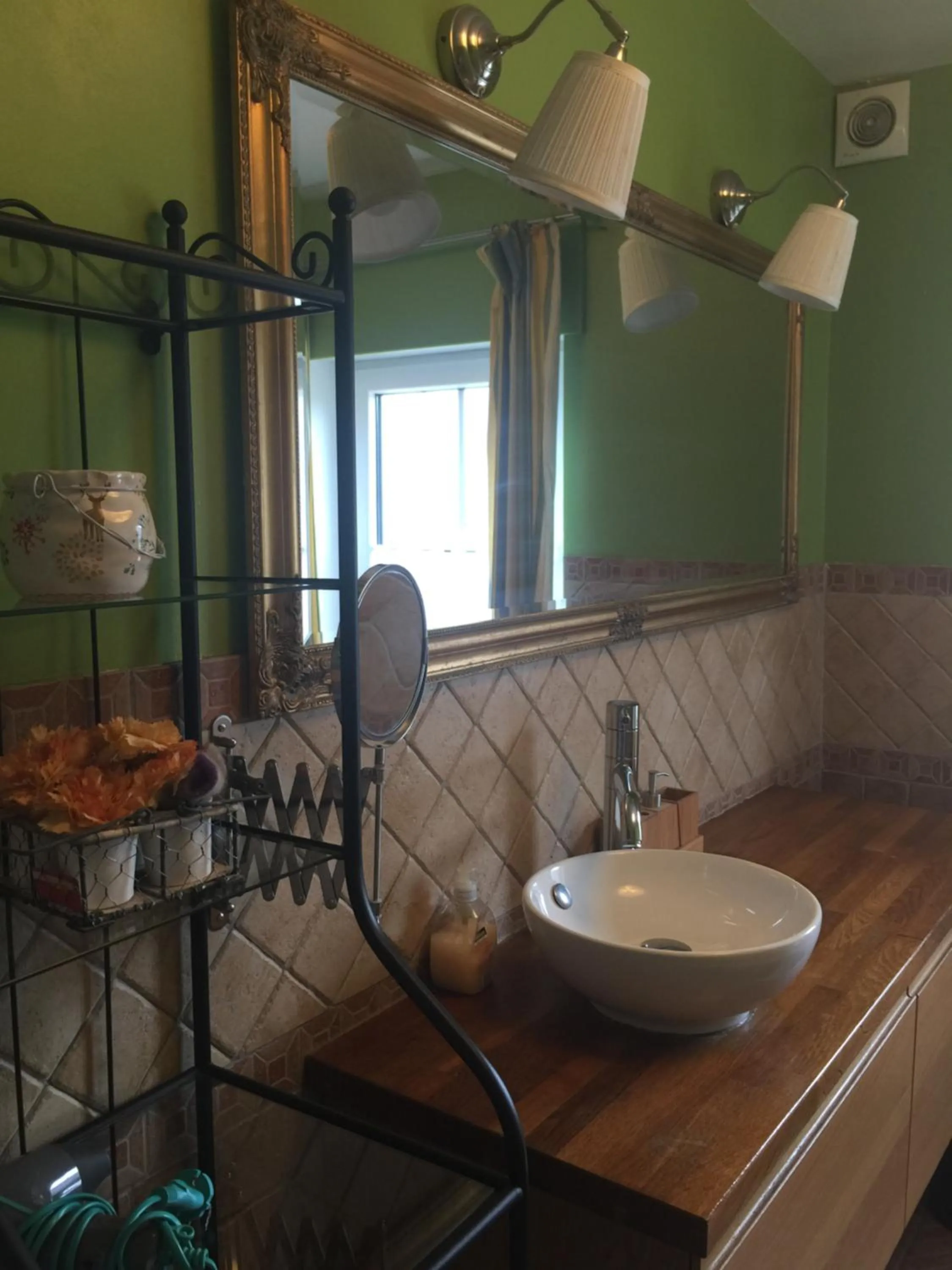 Bathroom in Le Papillon d'Or