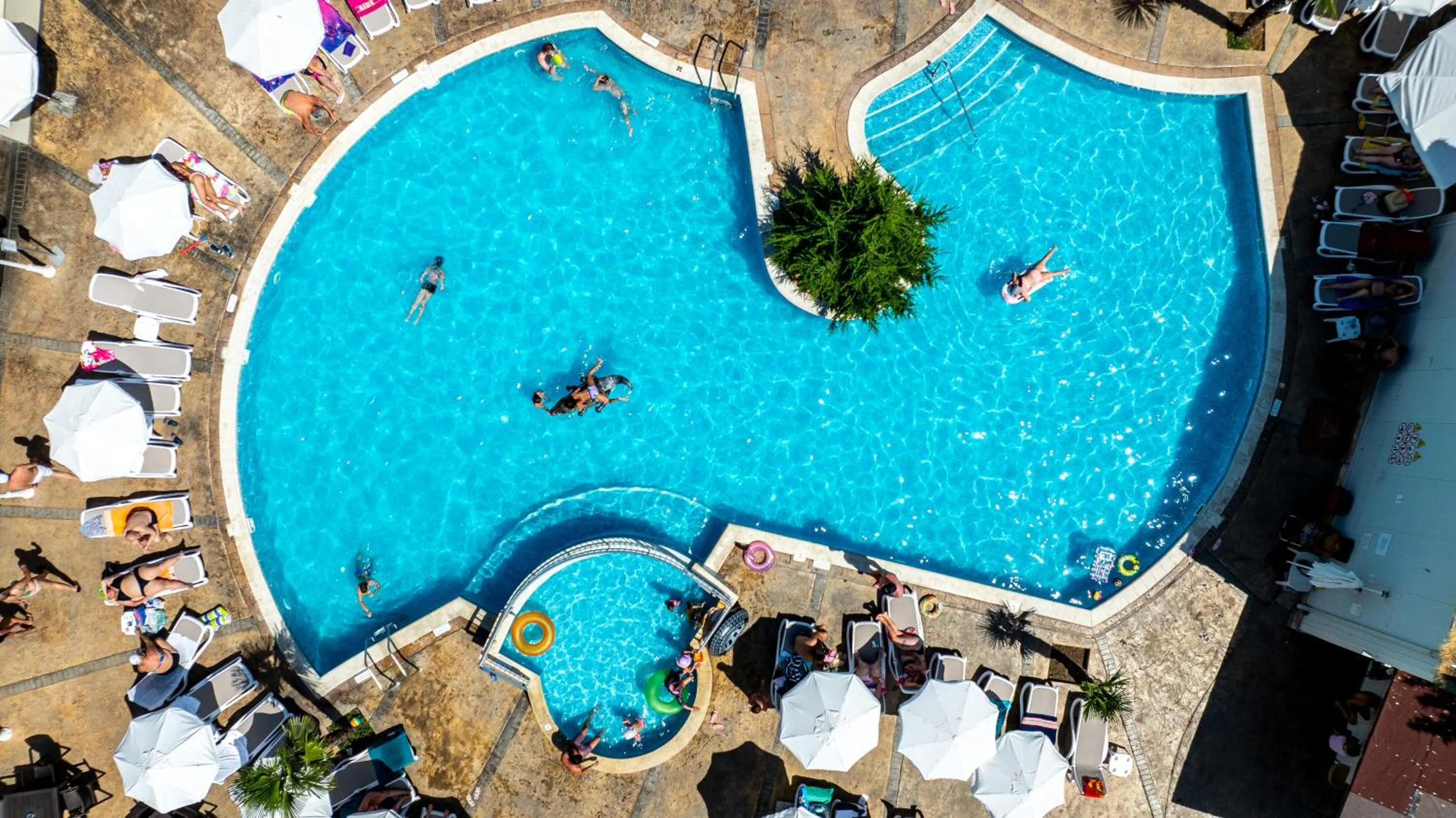 Swimming pool in Grand Hotel Sunny Beach - All Inclusive