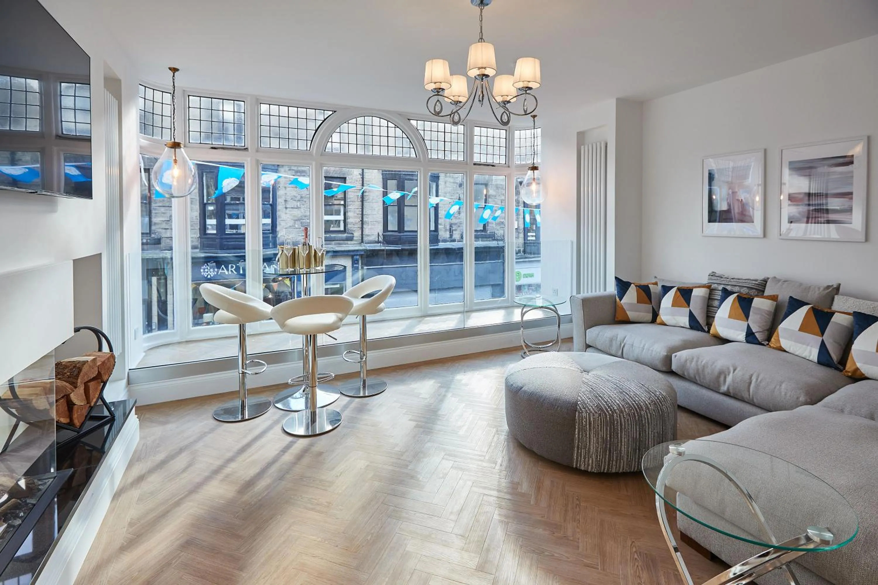 Host & Stay - Oxford House
