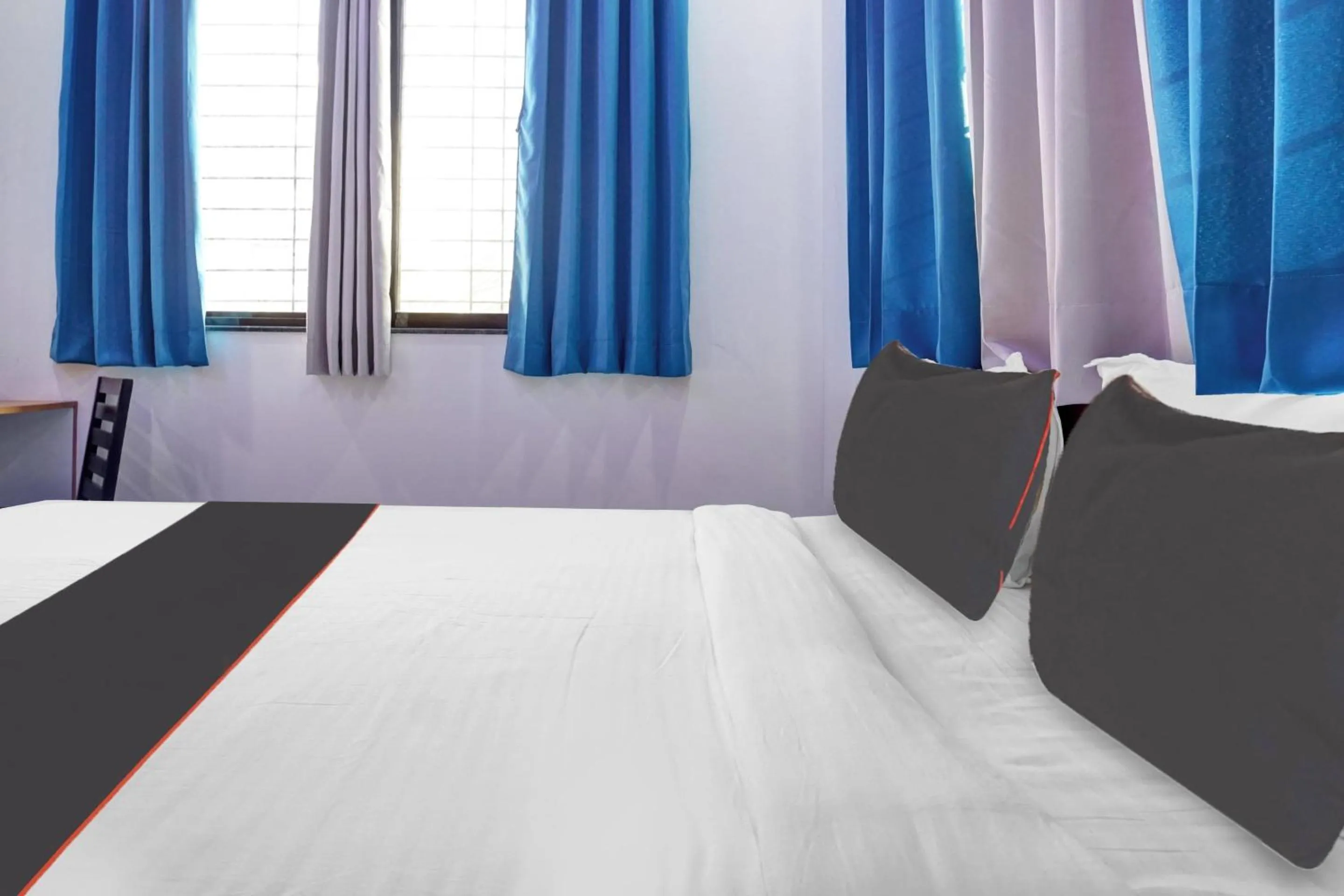 Bedroom, Bed in Super Collection O Eon Inn Near Pune Airport