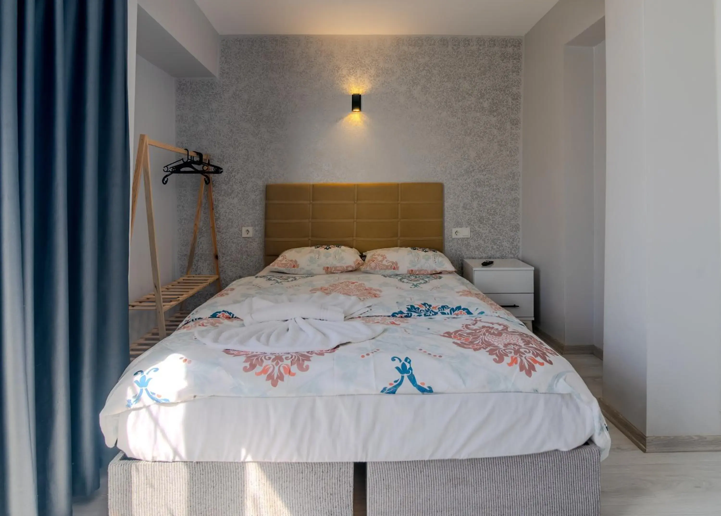 Bedroom, Bed in Airport Black Sea Hotel & Restaurant Bedroom, Bed in Airport Black Sea Hotel & Restaurant