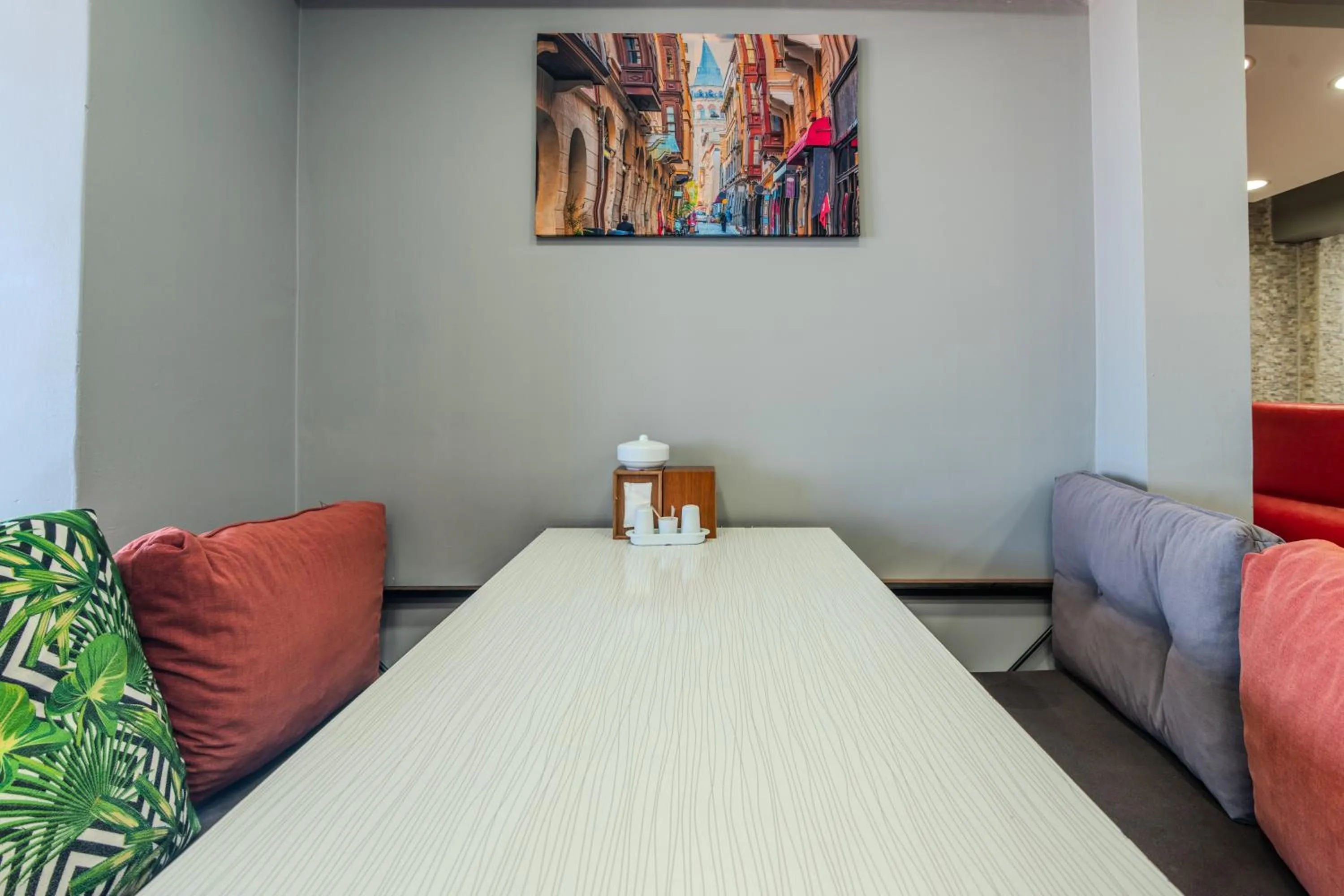 Seating area in Airport Black Sea Hotel & Restaurant