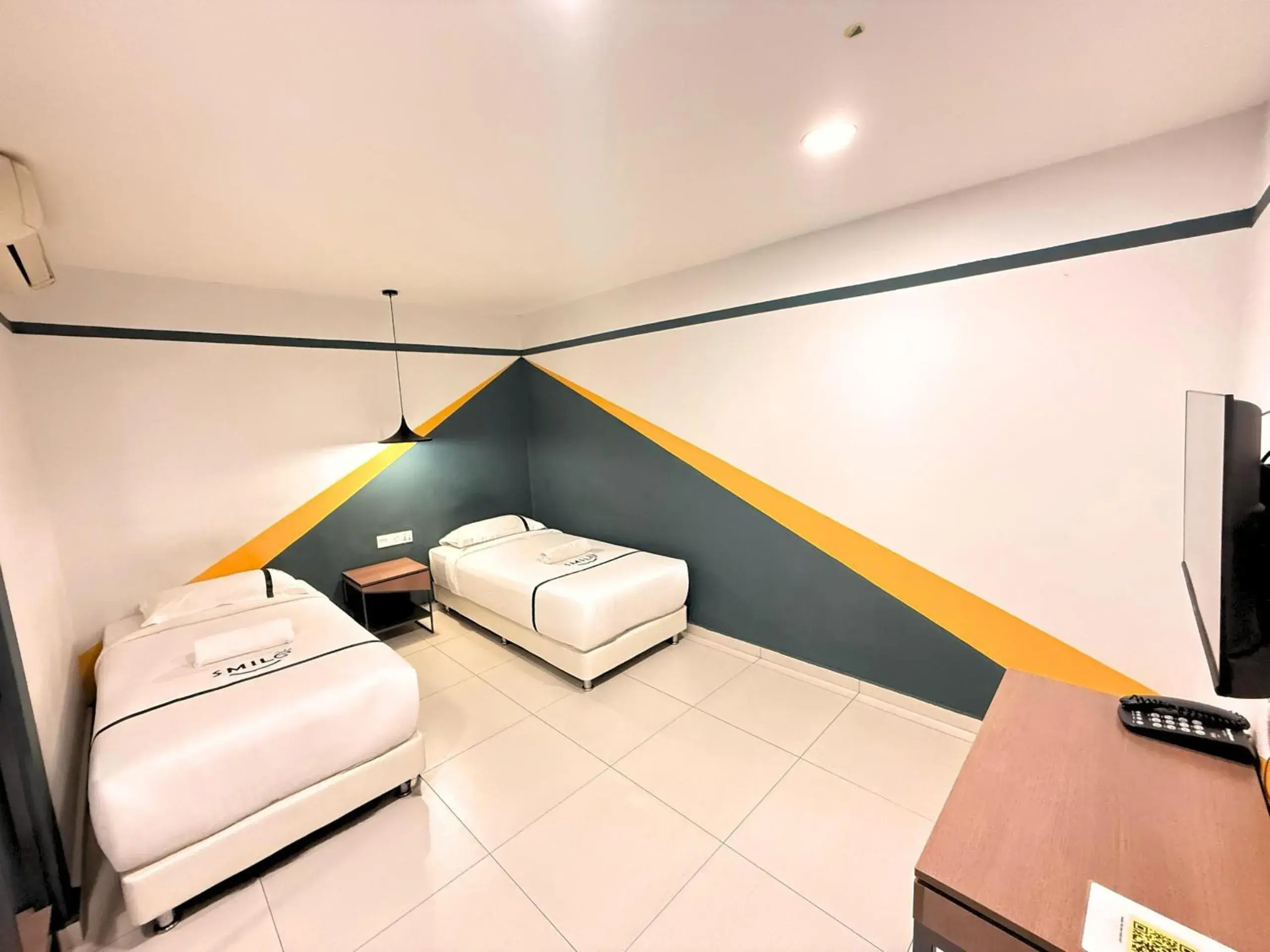 Twin Room in Smile Hotel Seri Kembangan Twin Room in Smile Hotel Seri Kembangan