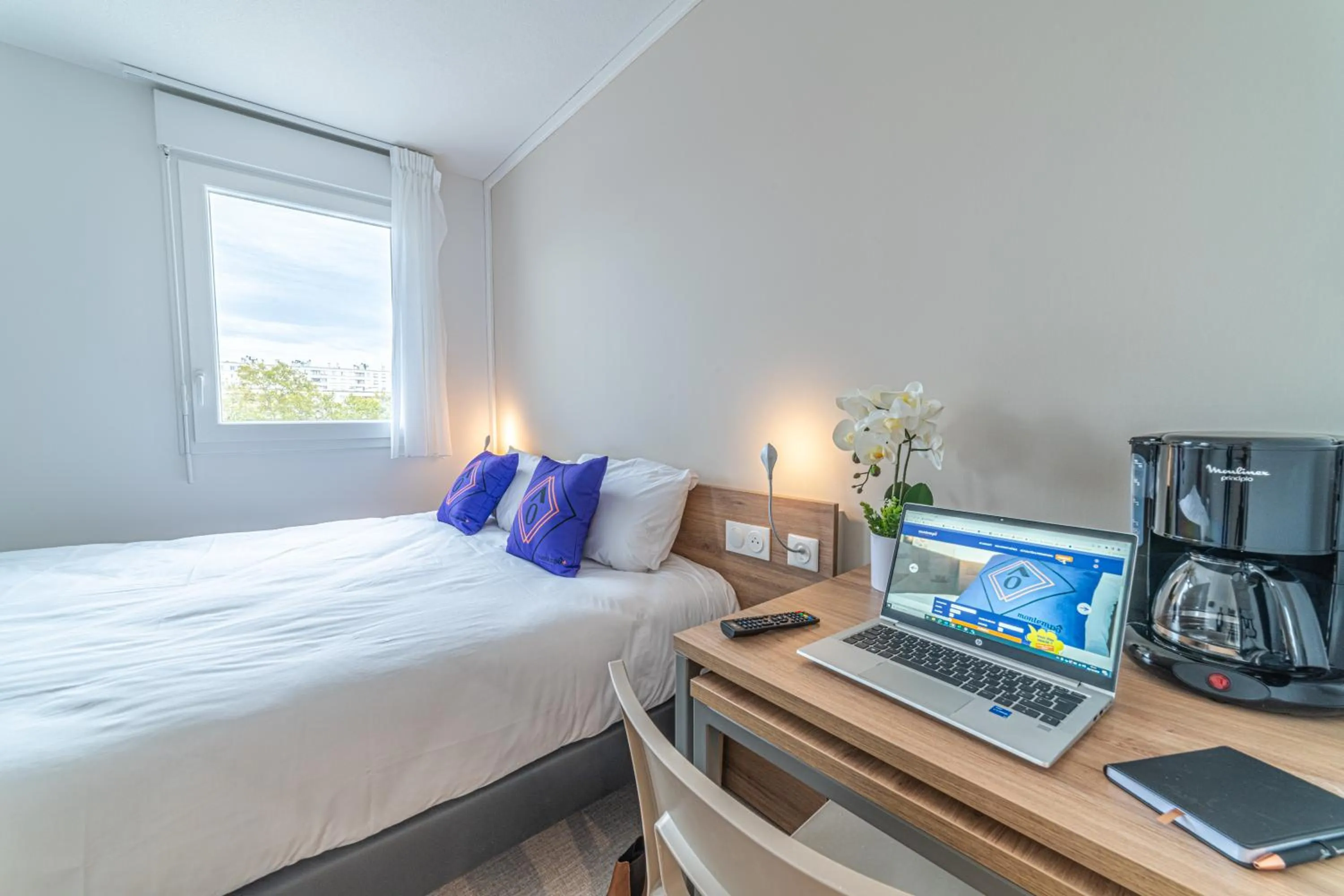 Bed in Montempô Appart'hôtel Lyon Viviani