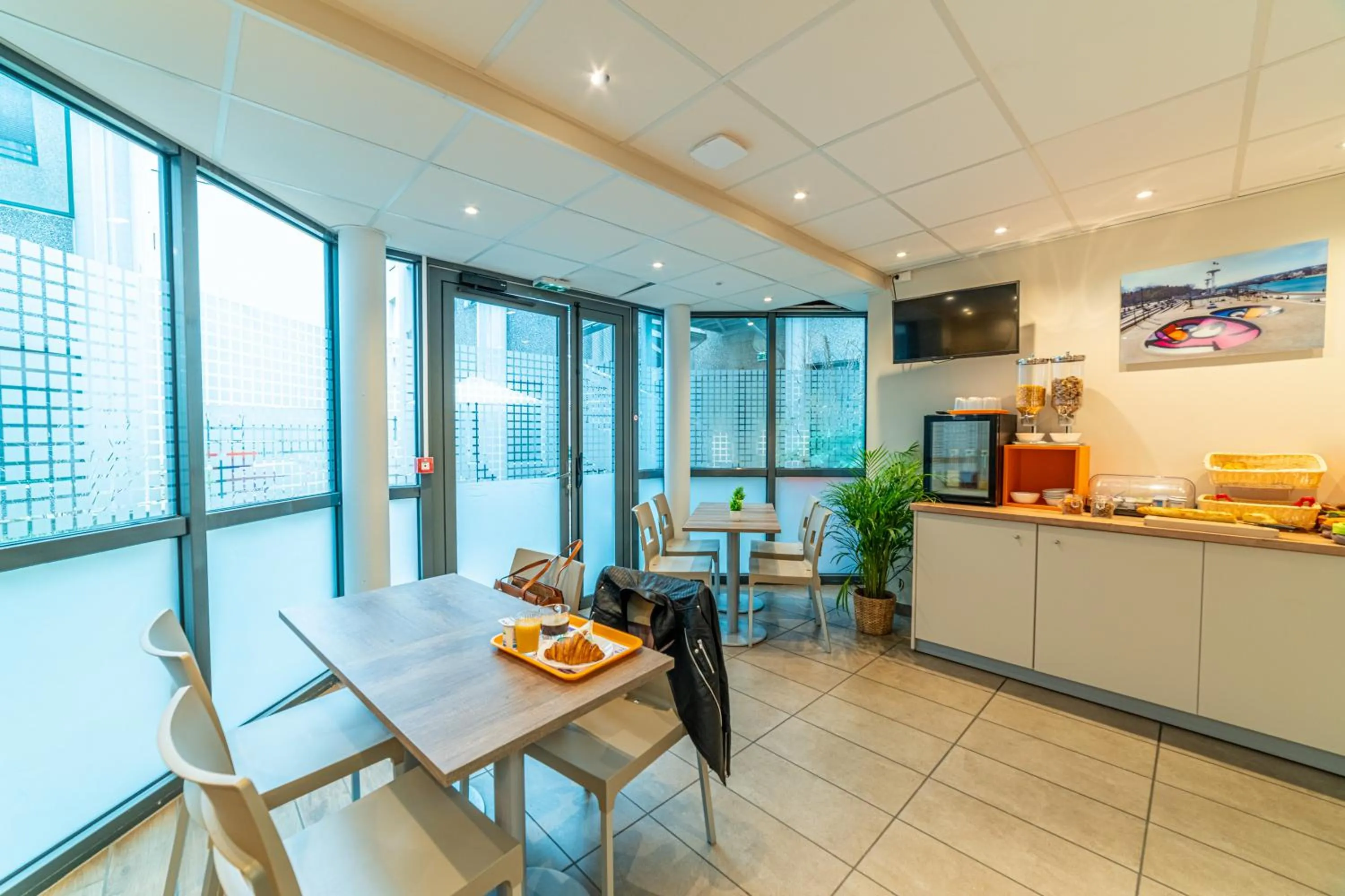 Food and drinks in Montempô Appart'hôtel Lyon Viviani