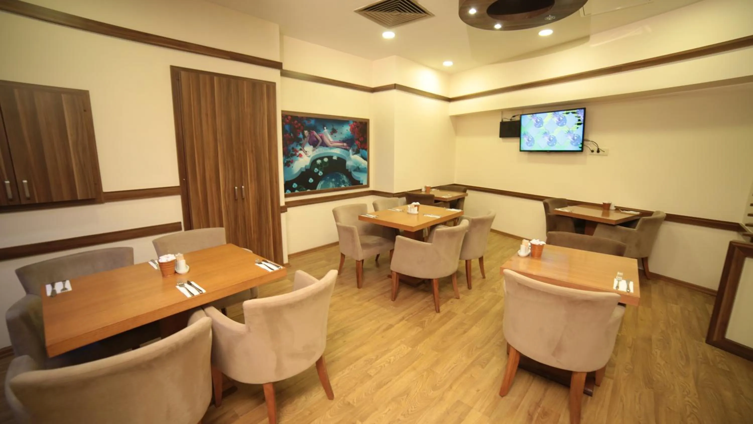 Breakfast in Hotel Black Pearl