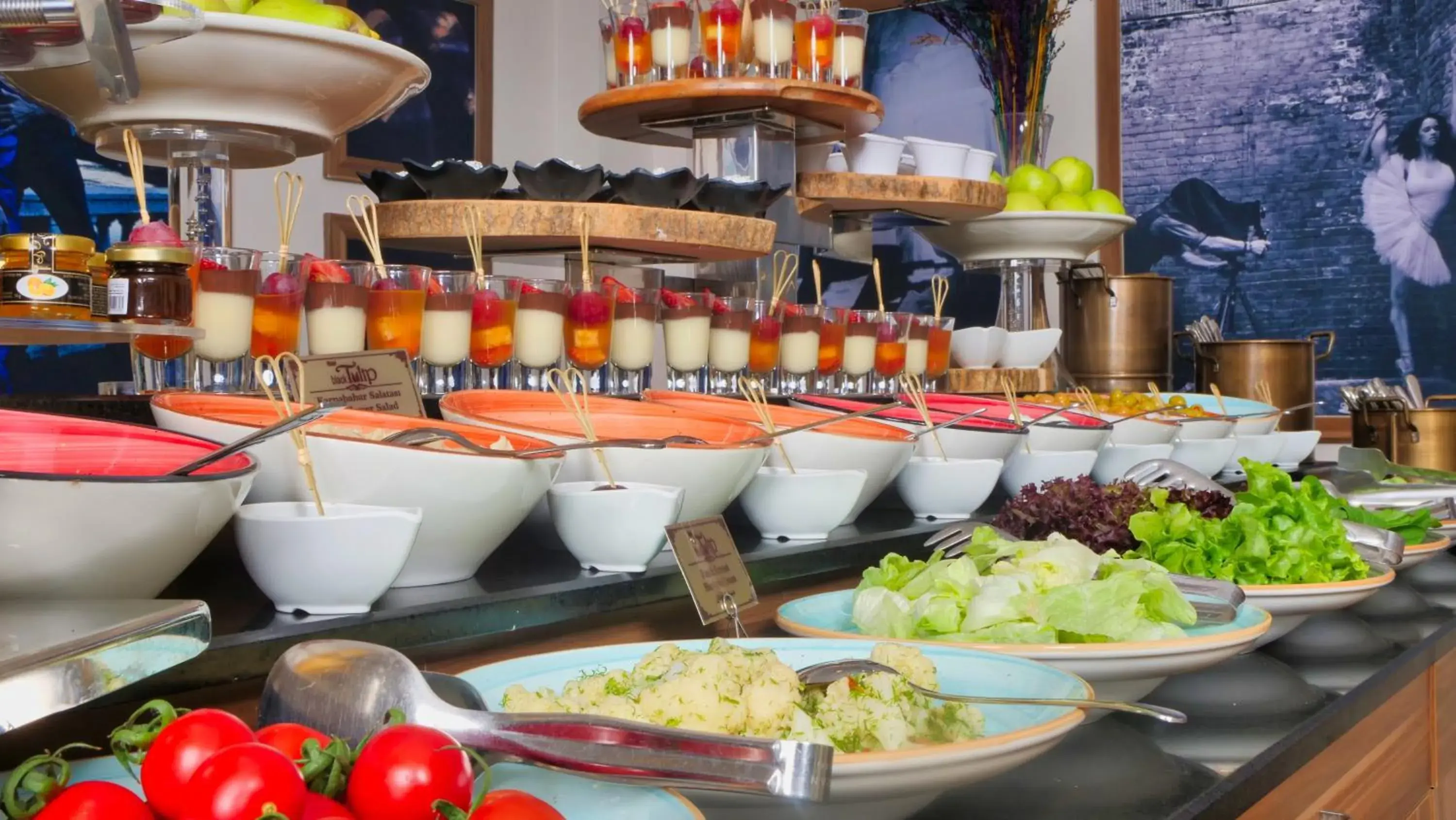 Breakfast in Hotel Black Pearl Breakfast in Hotel Black Pearl