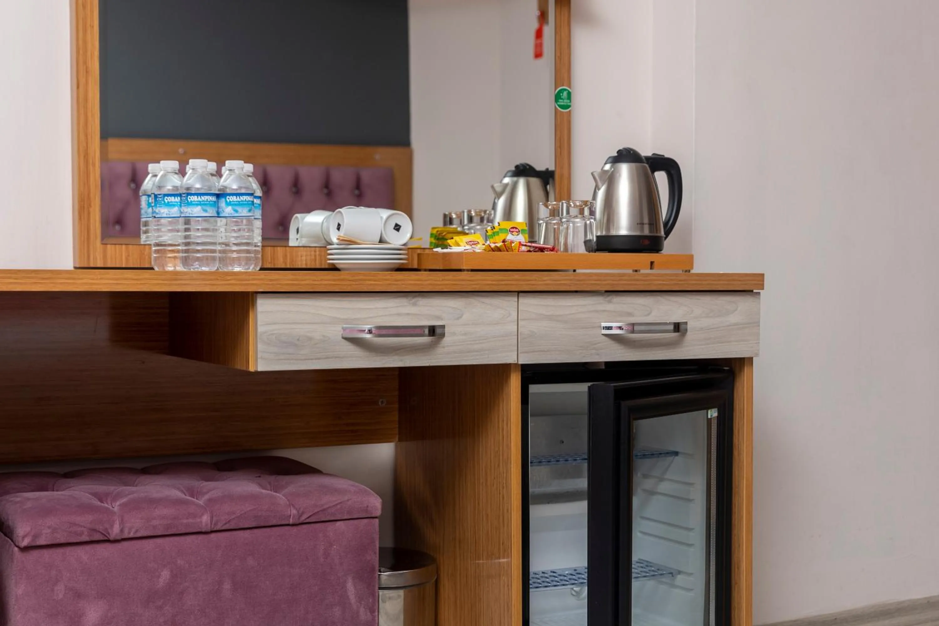 Coffee/tea facilities in Hotel Black Pearl