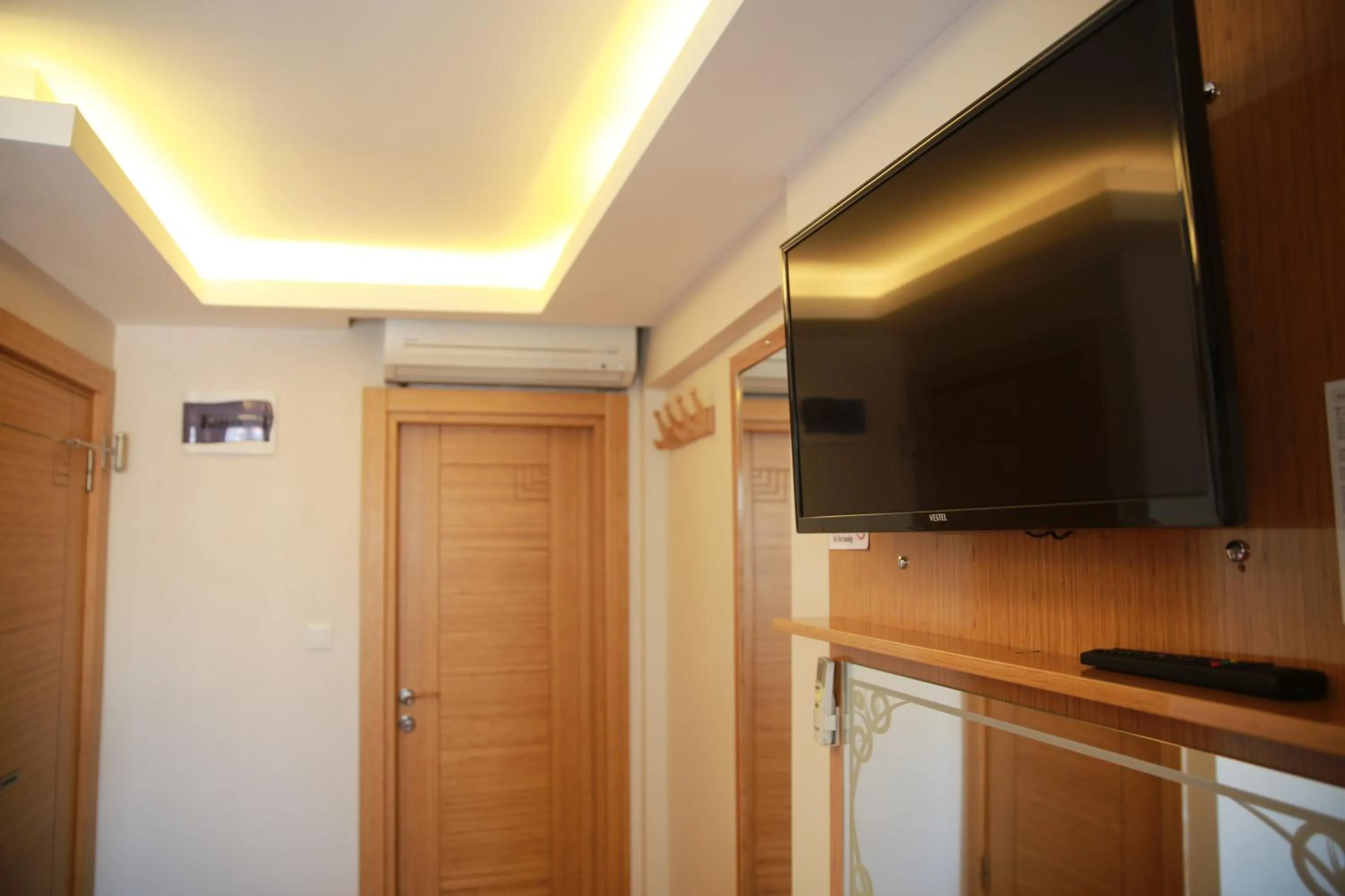 Photo of the whole room in Hotel Black Pearl