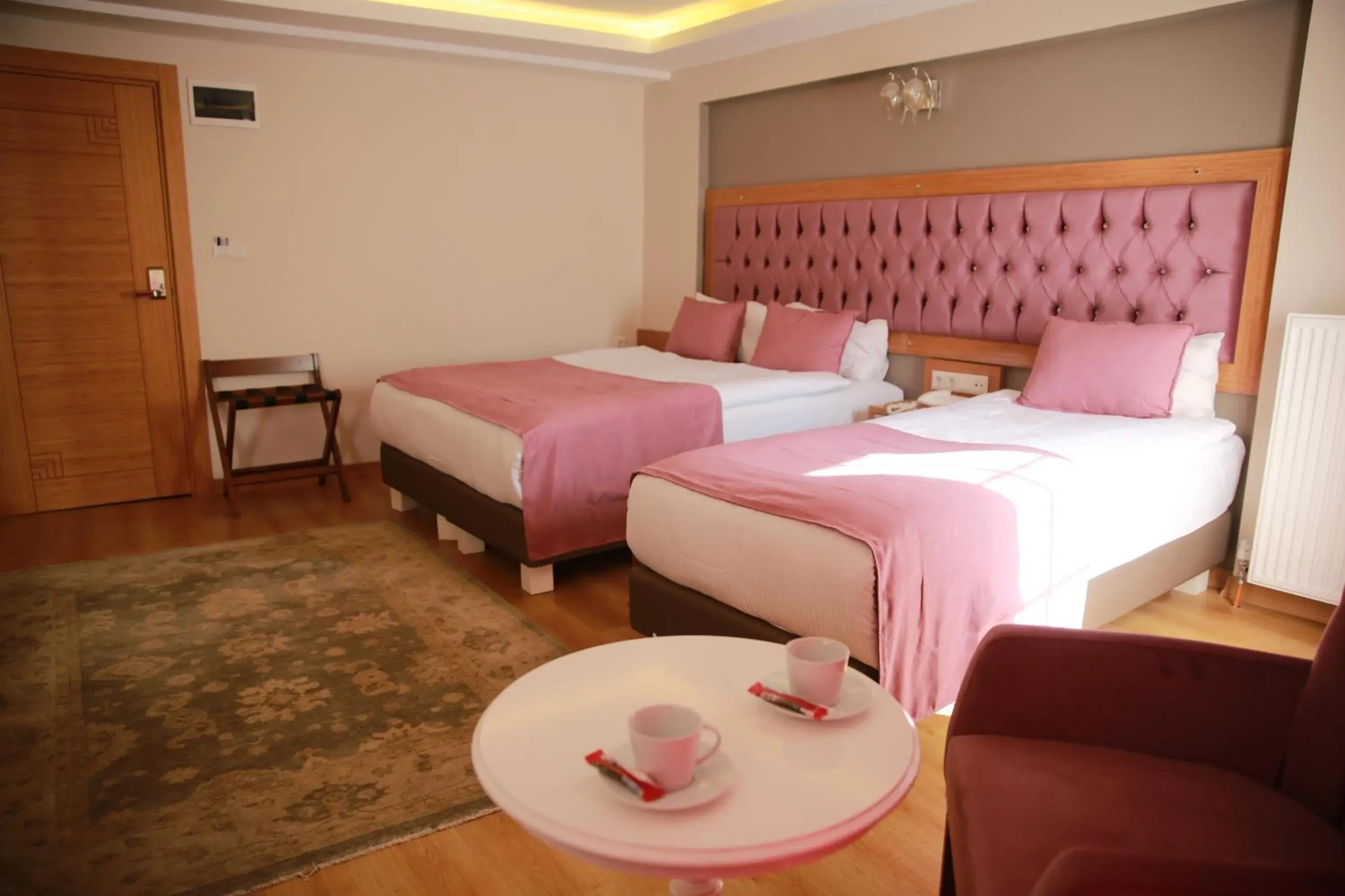 Photo of the whole room, Bed in Hotel Black Pearl Photo of the whole room, Bed in Hotel Black Pearl