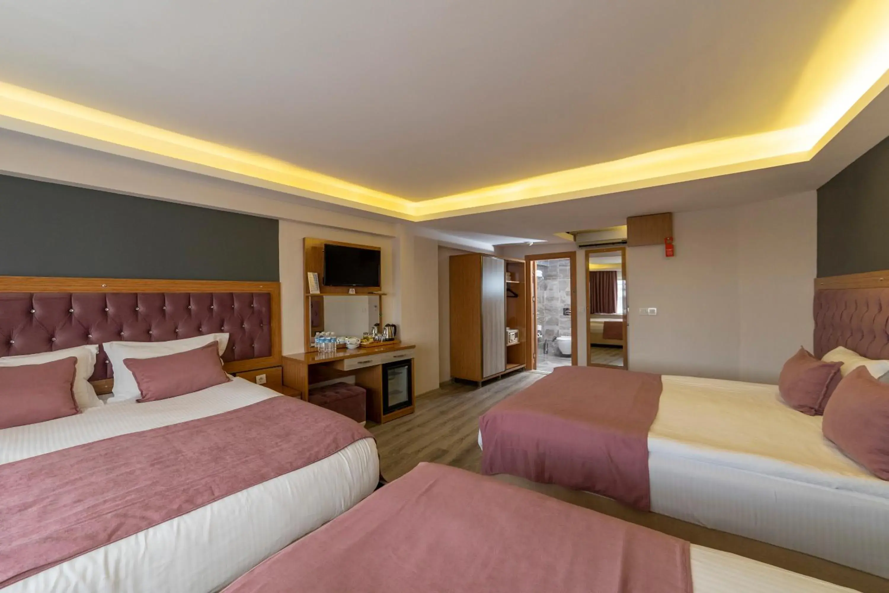 Bed in Hotel Black Pearl Bed in Hotel Black Pearl