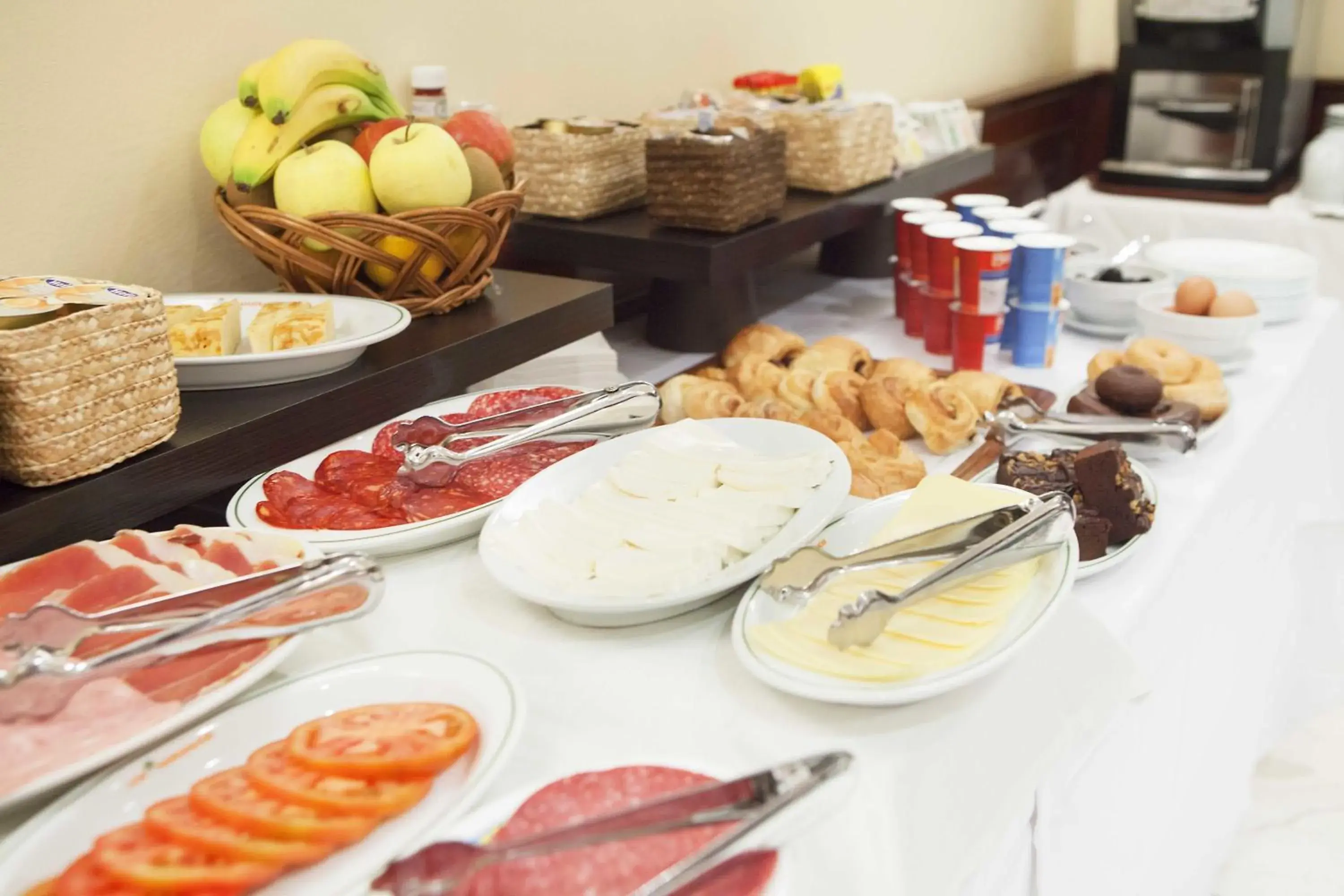 Food in Soho Boutique Los Naranjos Food in Soho Boutique Los Naranjos